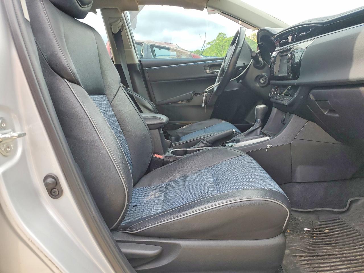 2014 Toyota Corolla S Plus Silver vin: 2T1BURHE1EC079936