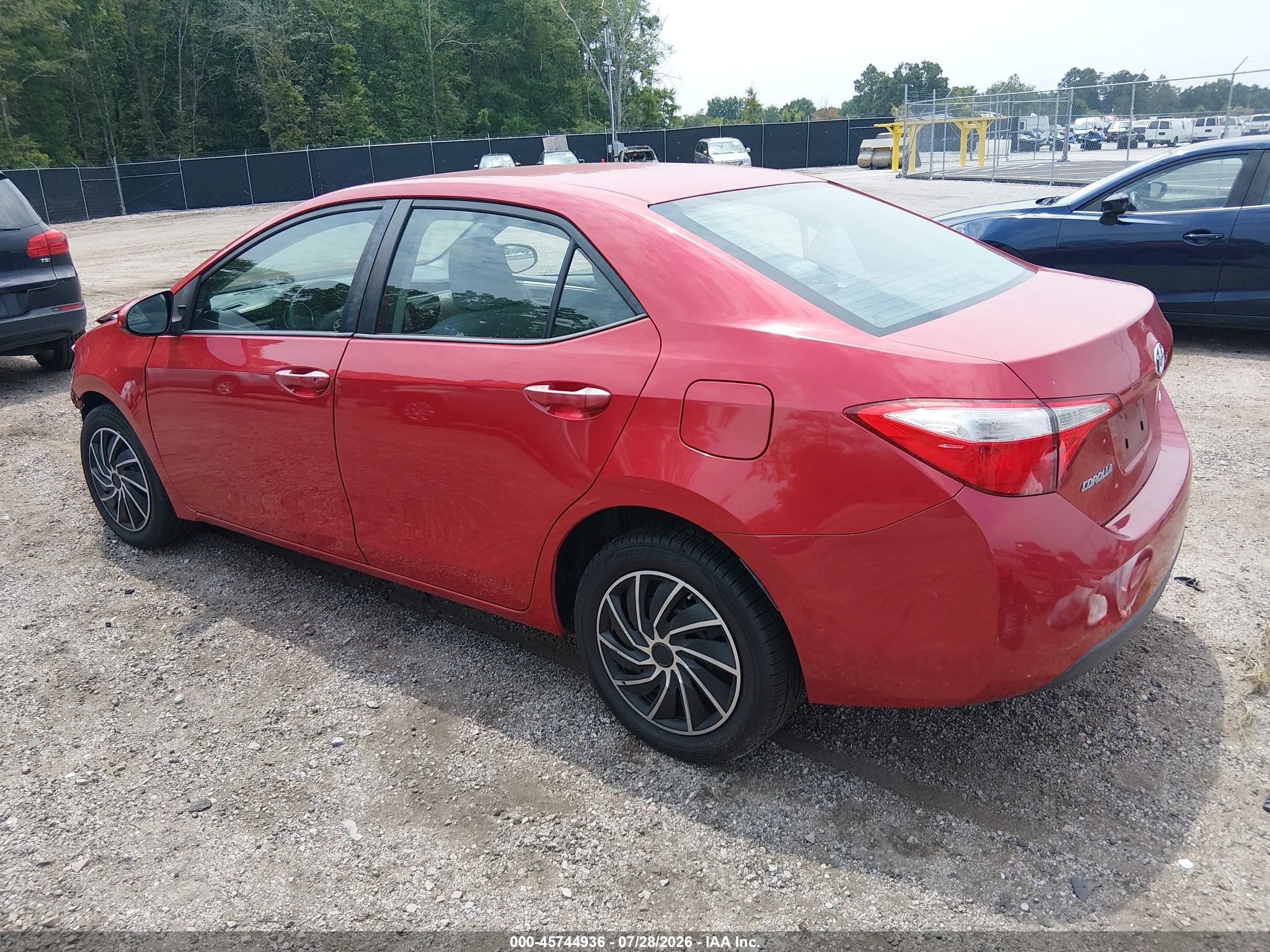 2014 Toyota Corolla Le Red vin: 2T1BURHE1EC116709