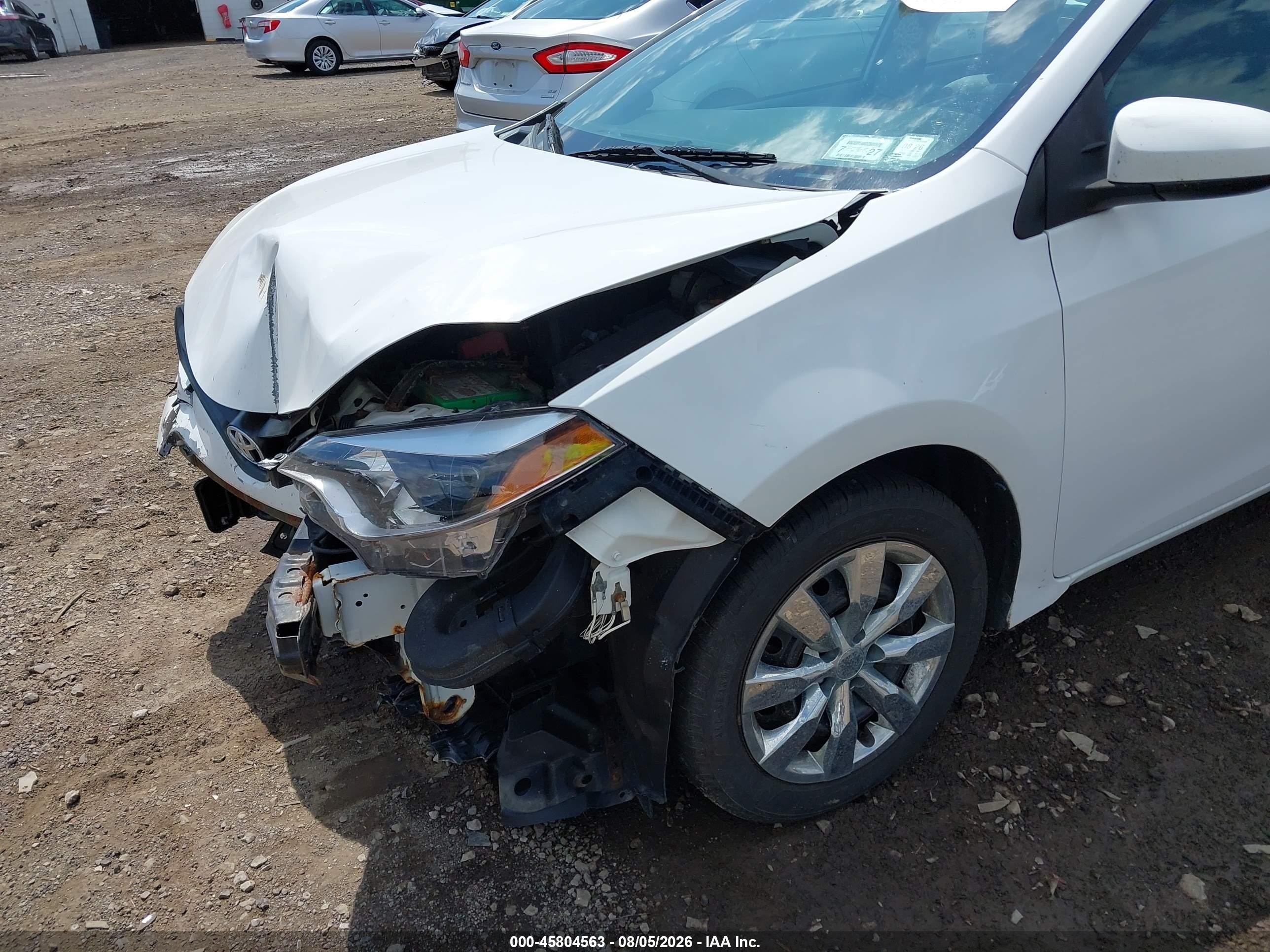2014 Toyota Corolla Le White vin: 2T1BURHE1EC129847