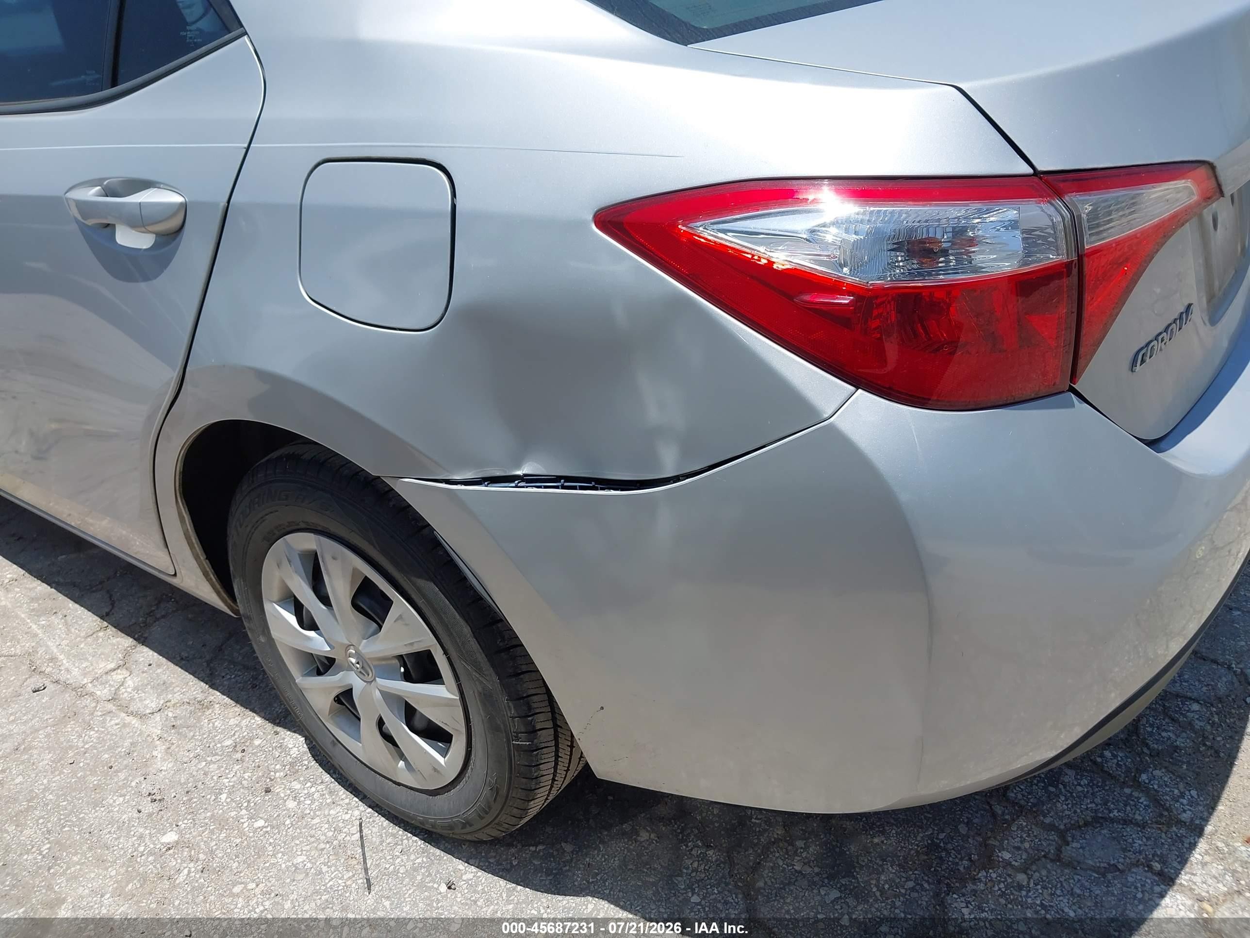 2014 Toyota Corolla L Silver vin: 2T1BURHE1EC176909