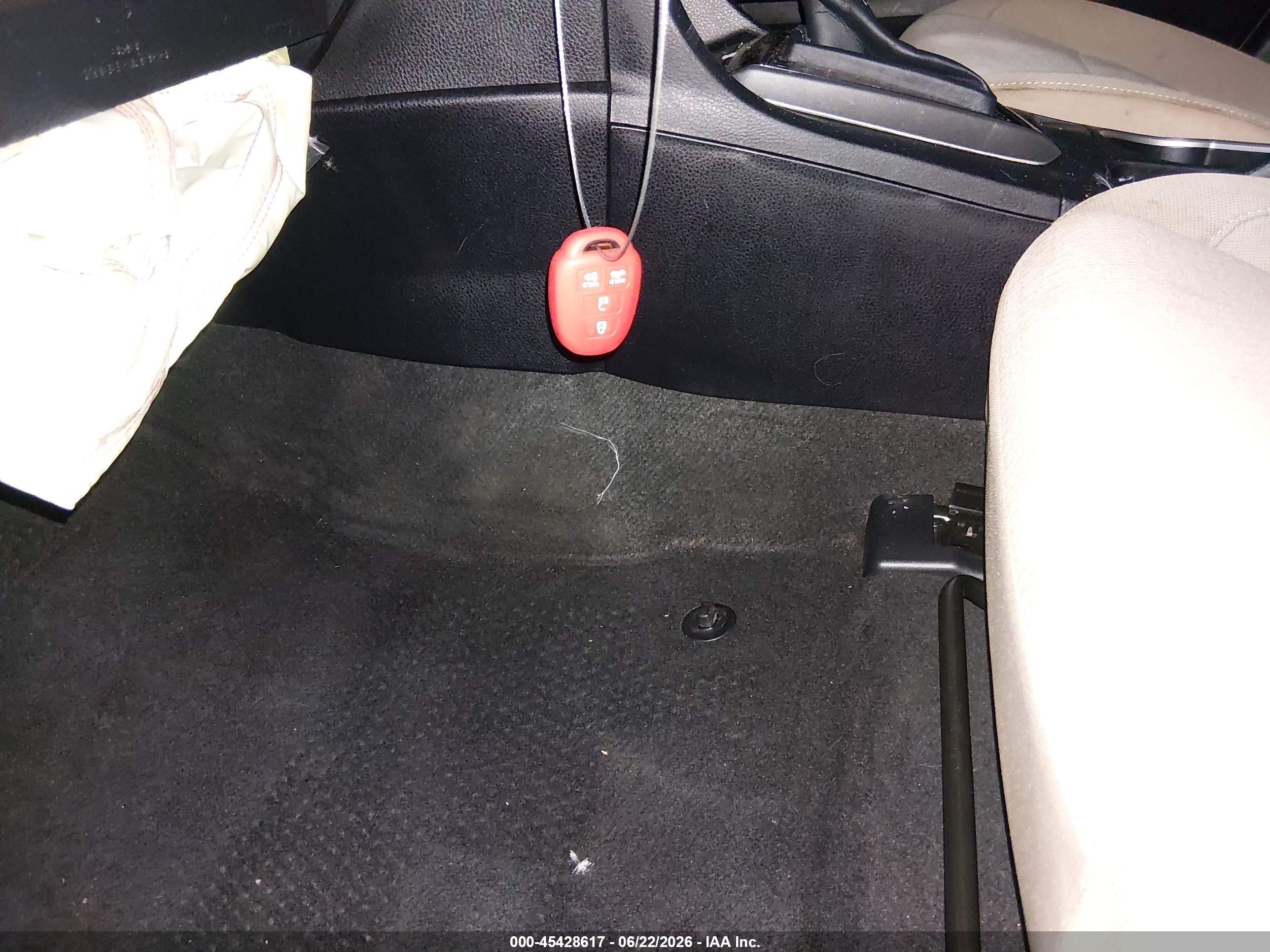 2014 Toyota Corolla Le Red vin: 2T1BURHE1EC177025
