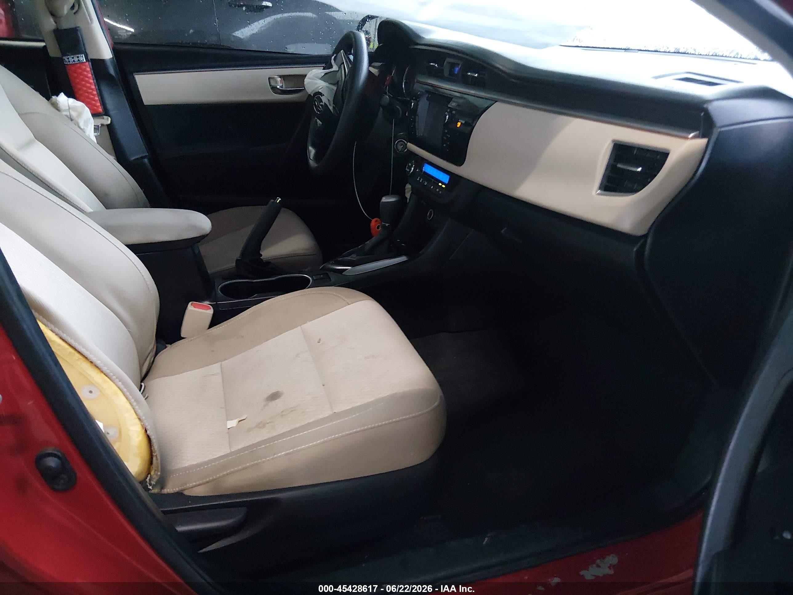2014 Toyota Corolla Le Red vin: 2T1BURHE1EC177025
