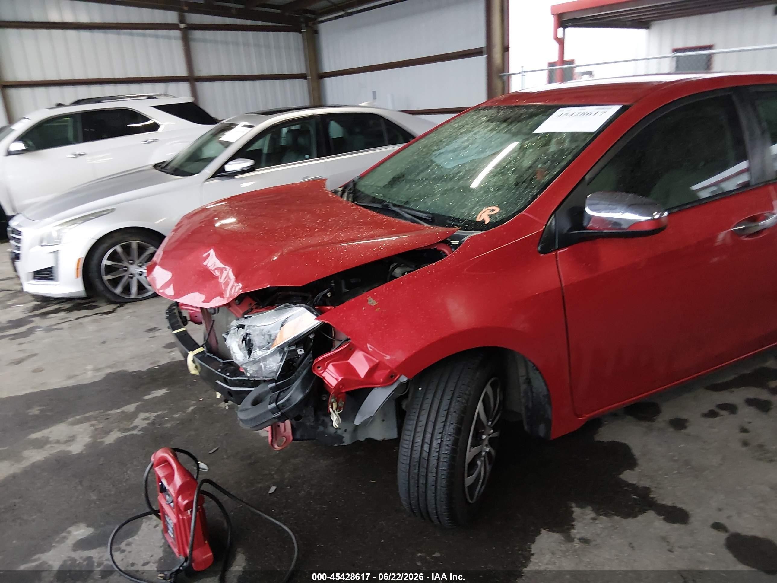 2014 Toyota Corolla Le Red vin: 2T1BURHE1EC177025