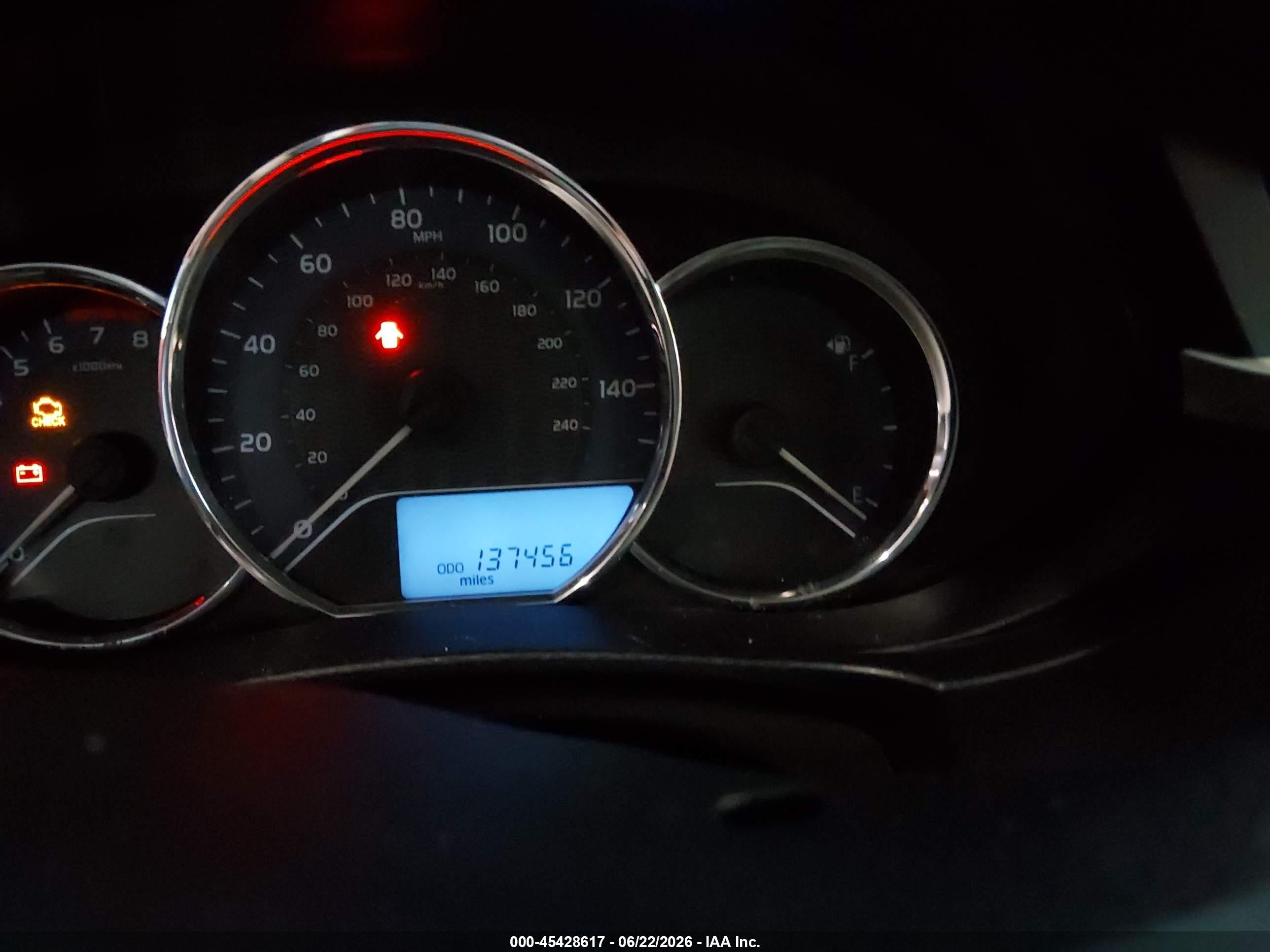 2014 Toyota Corolla Le Red vin: 2T1BURHE1EC177025