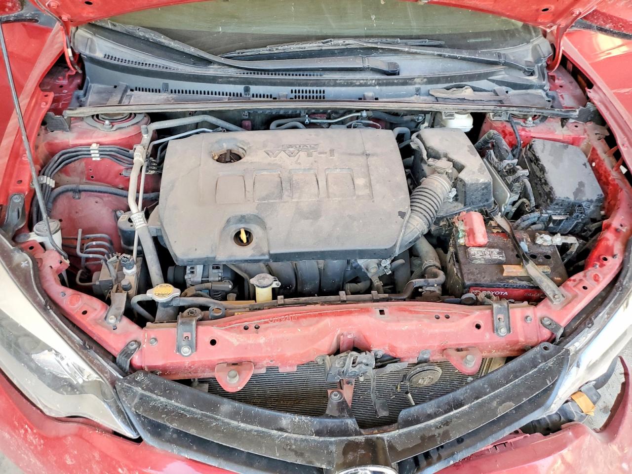 2014 Toyota Corolla Le Red vin: 2T1BURHE1EC182046