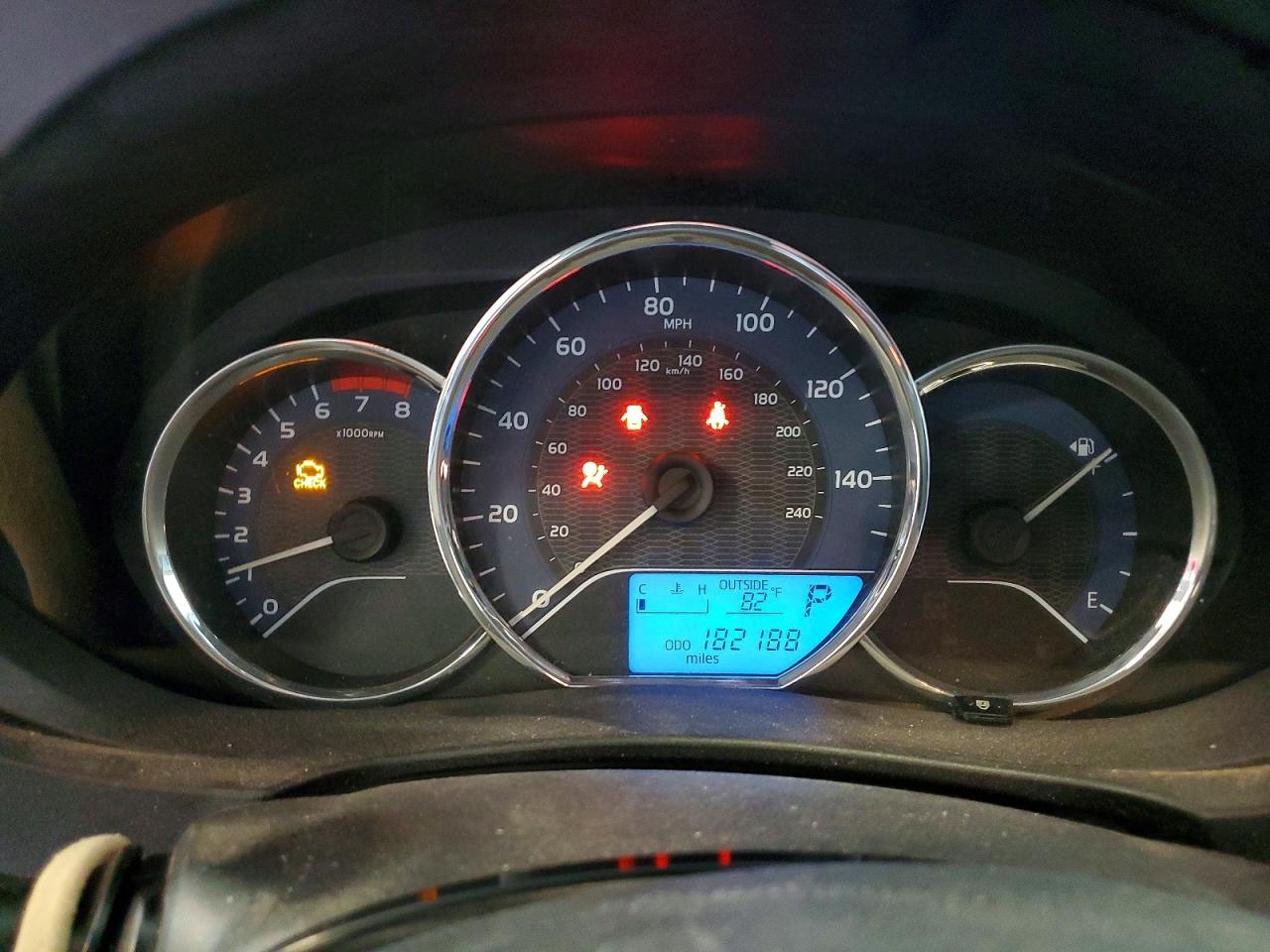2014 Toyota Corolla Le Red vin: 2T1BURHE1EC182046