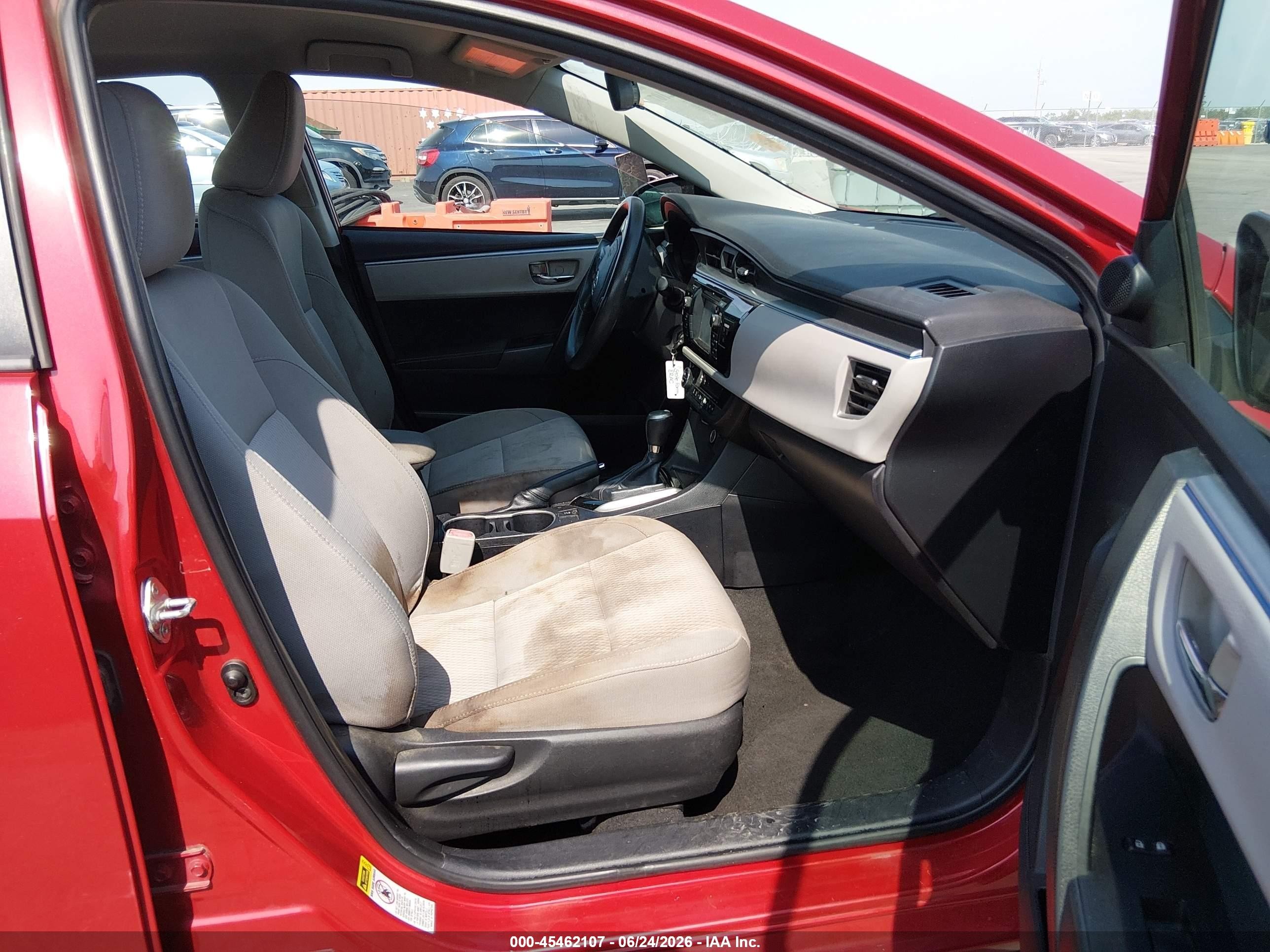 2014 Toyota Corolla Le Red vin: 2T1BURHE1EC185240