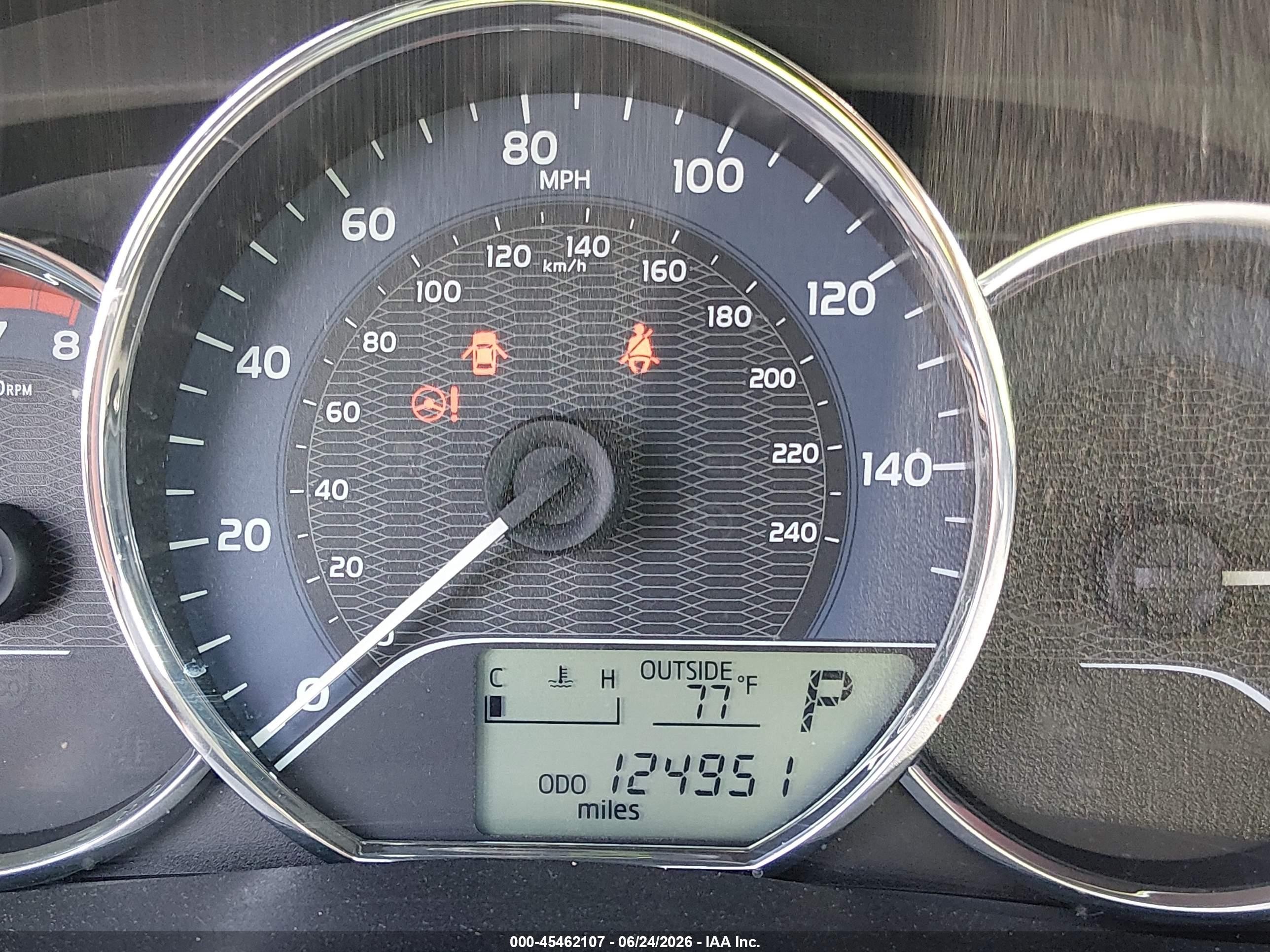 2014 Toyota Corolla Le Red vin: 2T1BURHE1EC185240