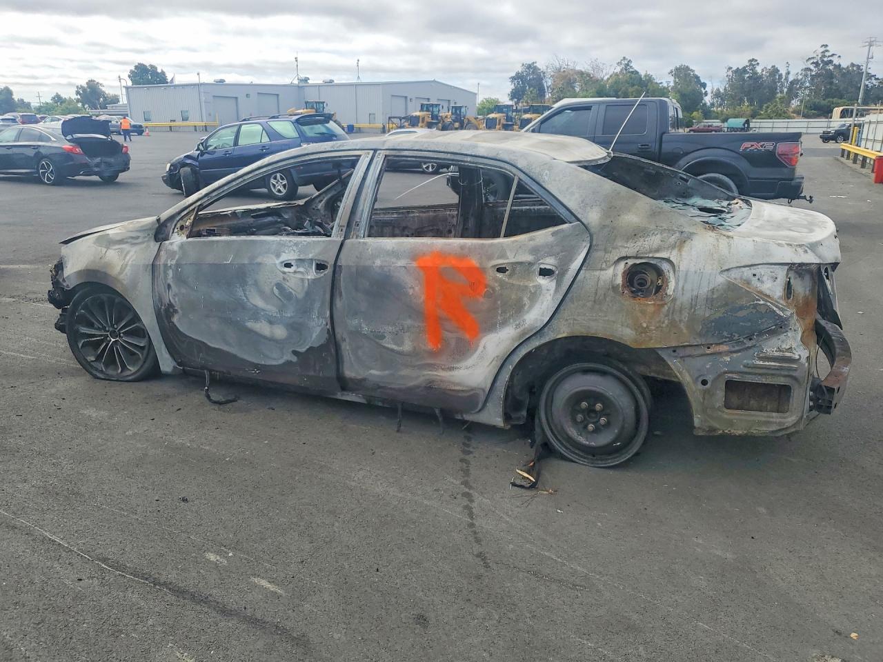 2014 Toyota Corolla S Plus Burn vin: 2T1BURHE1EC204627