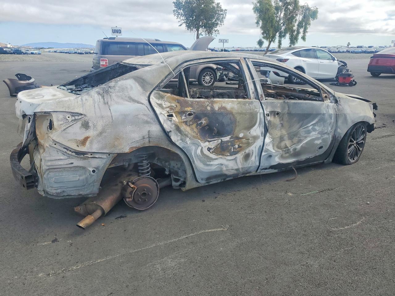 2014 Toyota Corolla S Plus Burn vin: 2T1BURHE1EC204627