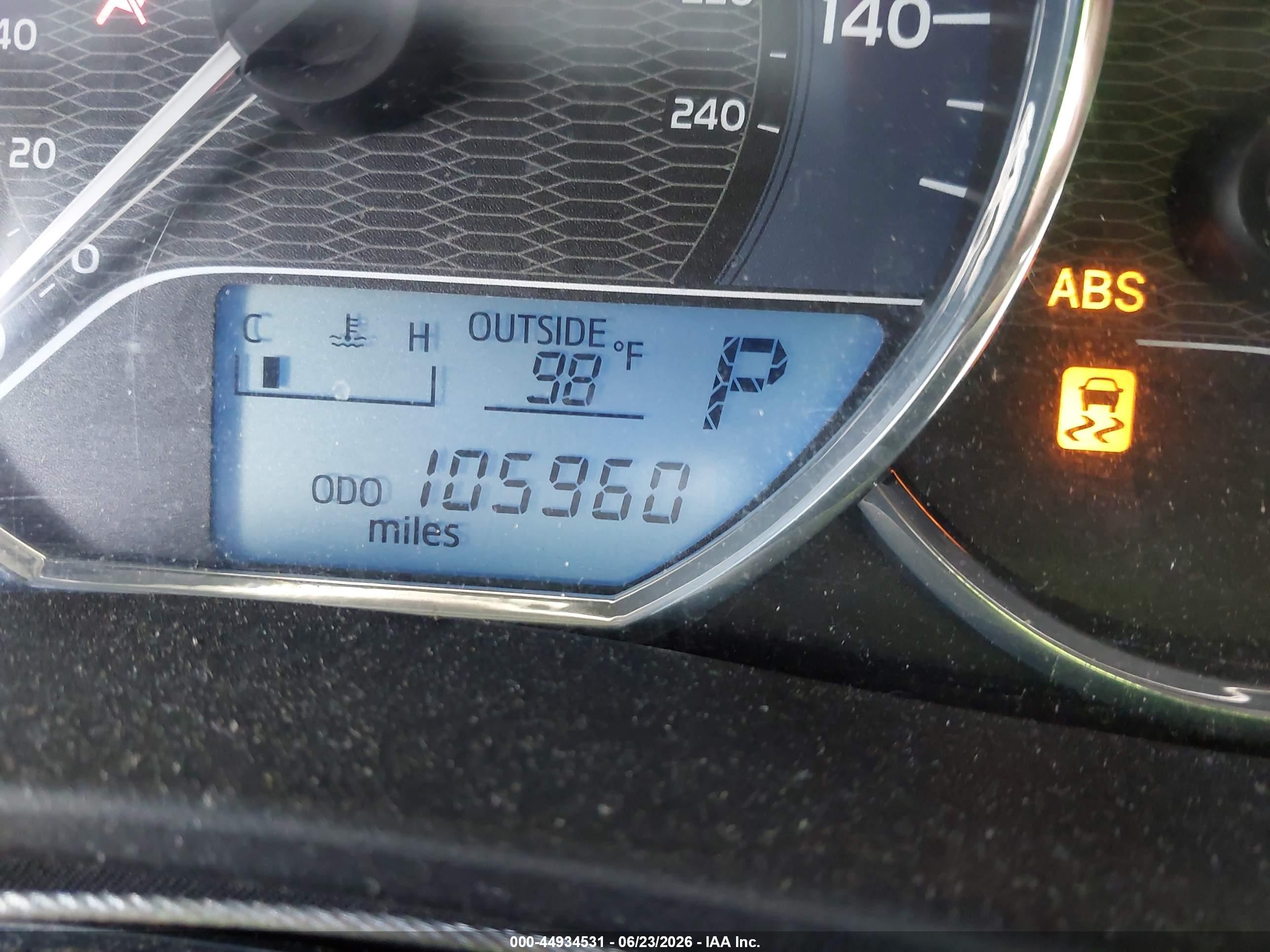 2014 Toyota Corolla Le White vin: 2T1BURHE1EC205499