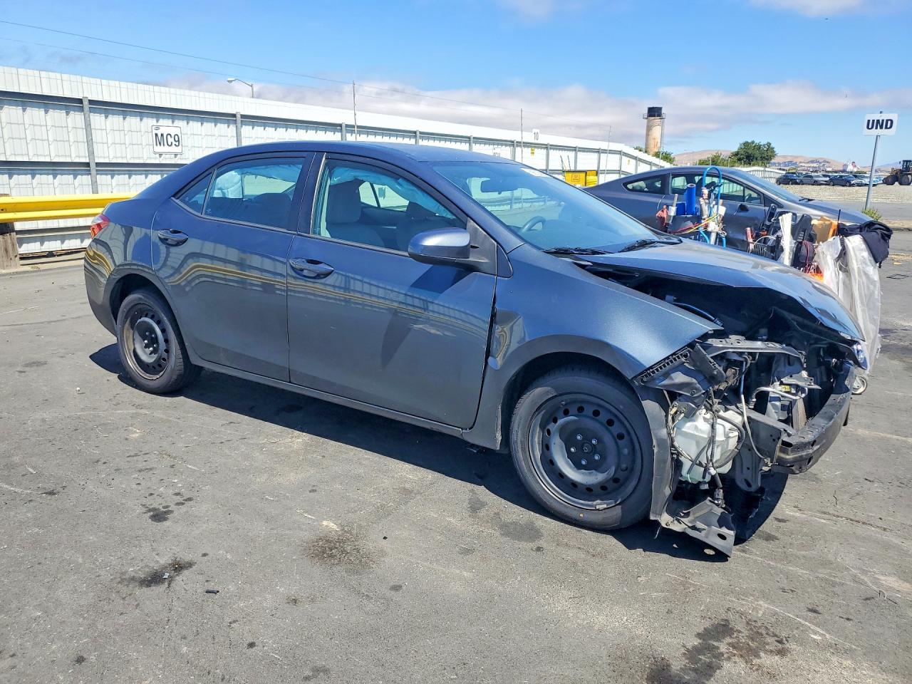 2015 Toyota Corolla Le Угольный vin: 2T1BURHE1FC237063