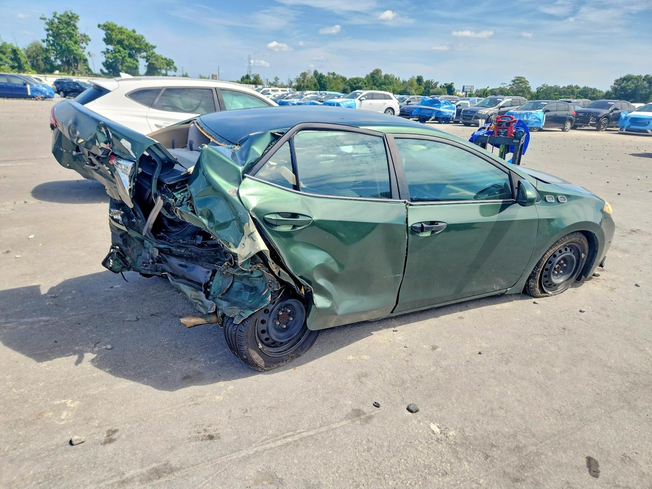 2015 Toyota Corolla Le Green vin: 2T1BURHE1FC255532