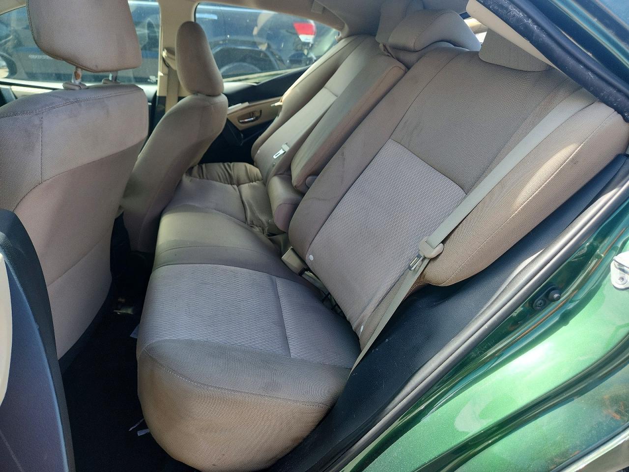 2015 Toyota Corolla Le Green vin: 2T1BURHE1FC255532