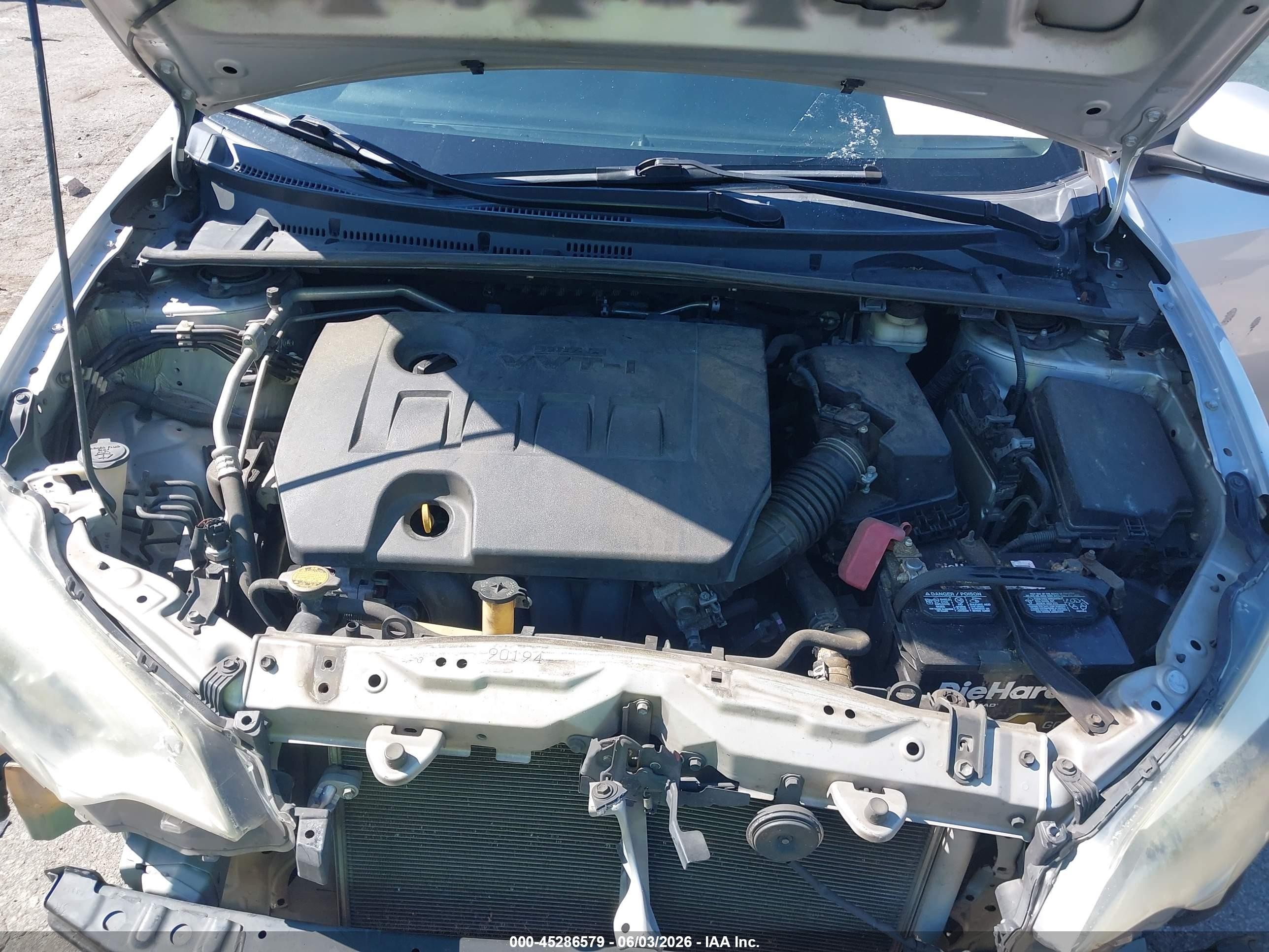 2015 Toyota Corolla L Silver vin: 2T1BURHE1FC259547