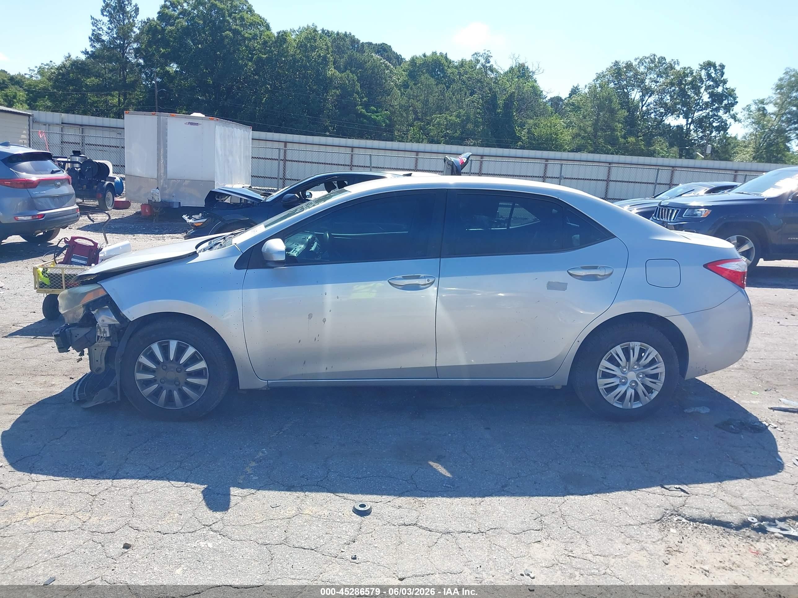 2015 Toyota Corolla L Silver vin: 2T1BURHE1FC259547