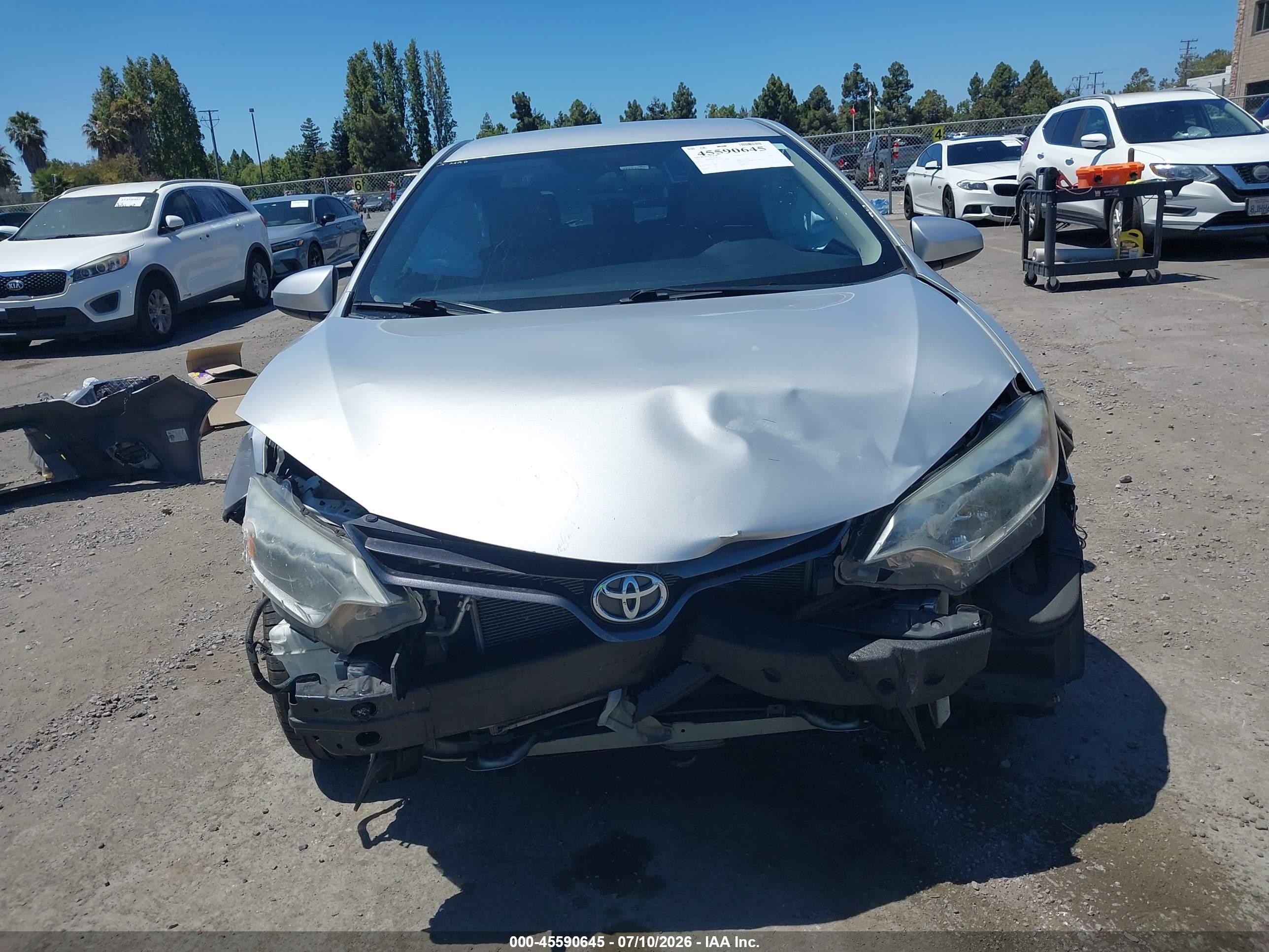 2015 Toyota Corolla Le Gray vin: 2T1BURHE1FC262612
