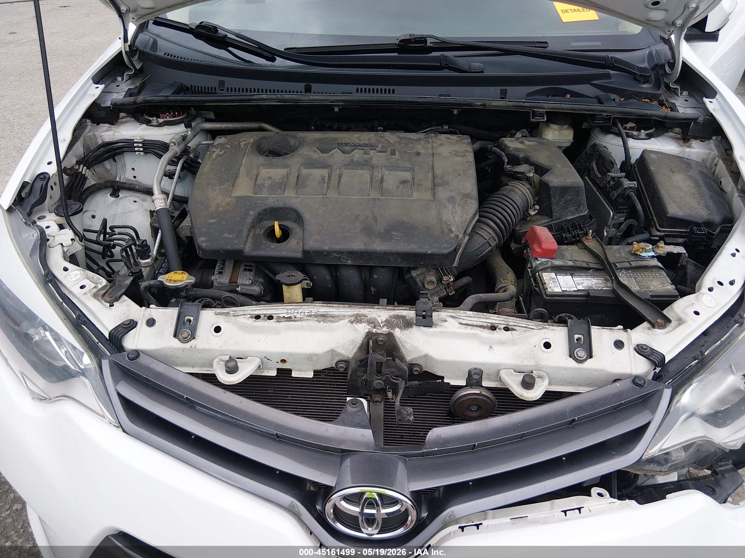 2015 Toyota Corolla Le White vin: 2T1BURHE1FC267986