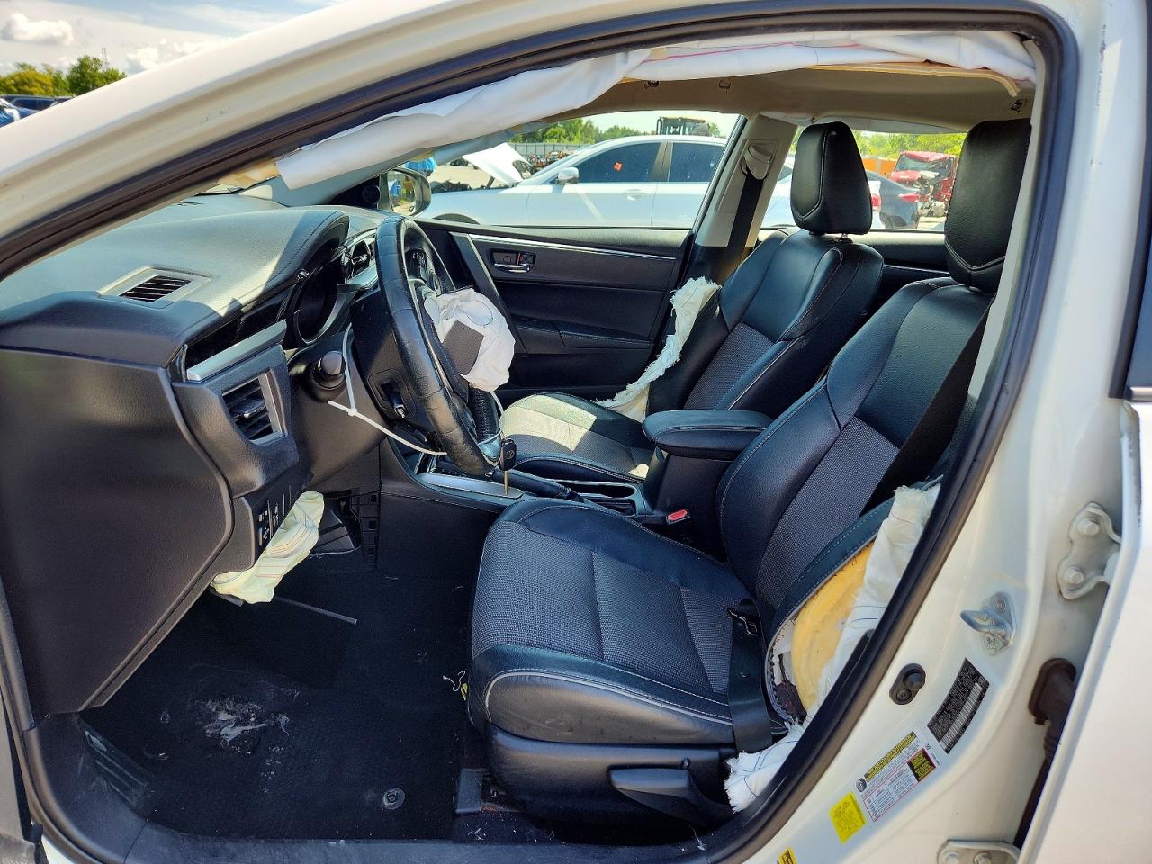 2015 Toyota Corolla S White vin: 2T1BURHE1FC271522