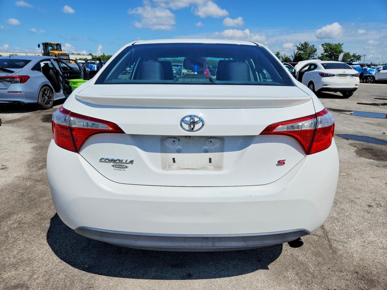 2015 Toyota Corolla S White vin: 2T1BURHE1FC271522