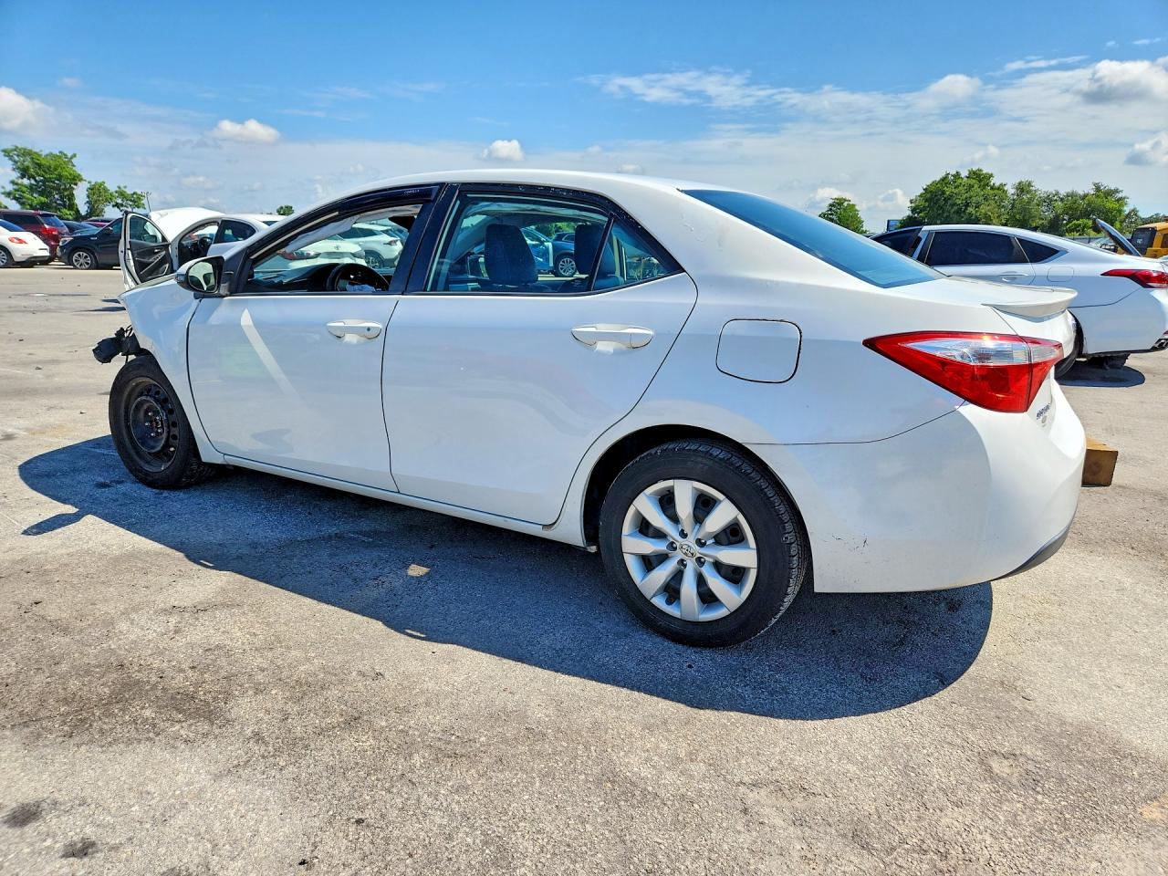 2015 Toyota Corolla S White vin: 2T1BURHE1FC271522