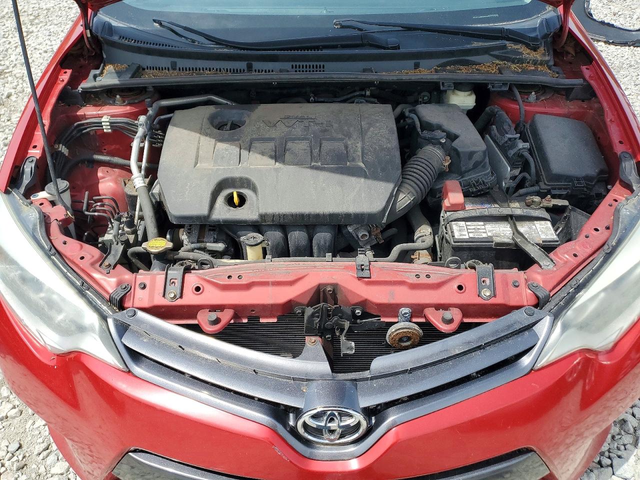 2015 Toyota Corolla Le Red vin: 2T1BURHE1FC278440