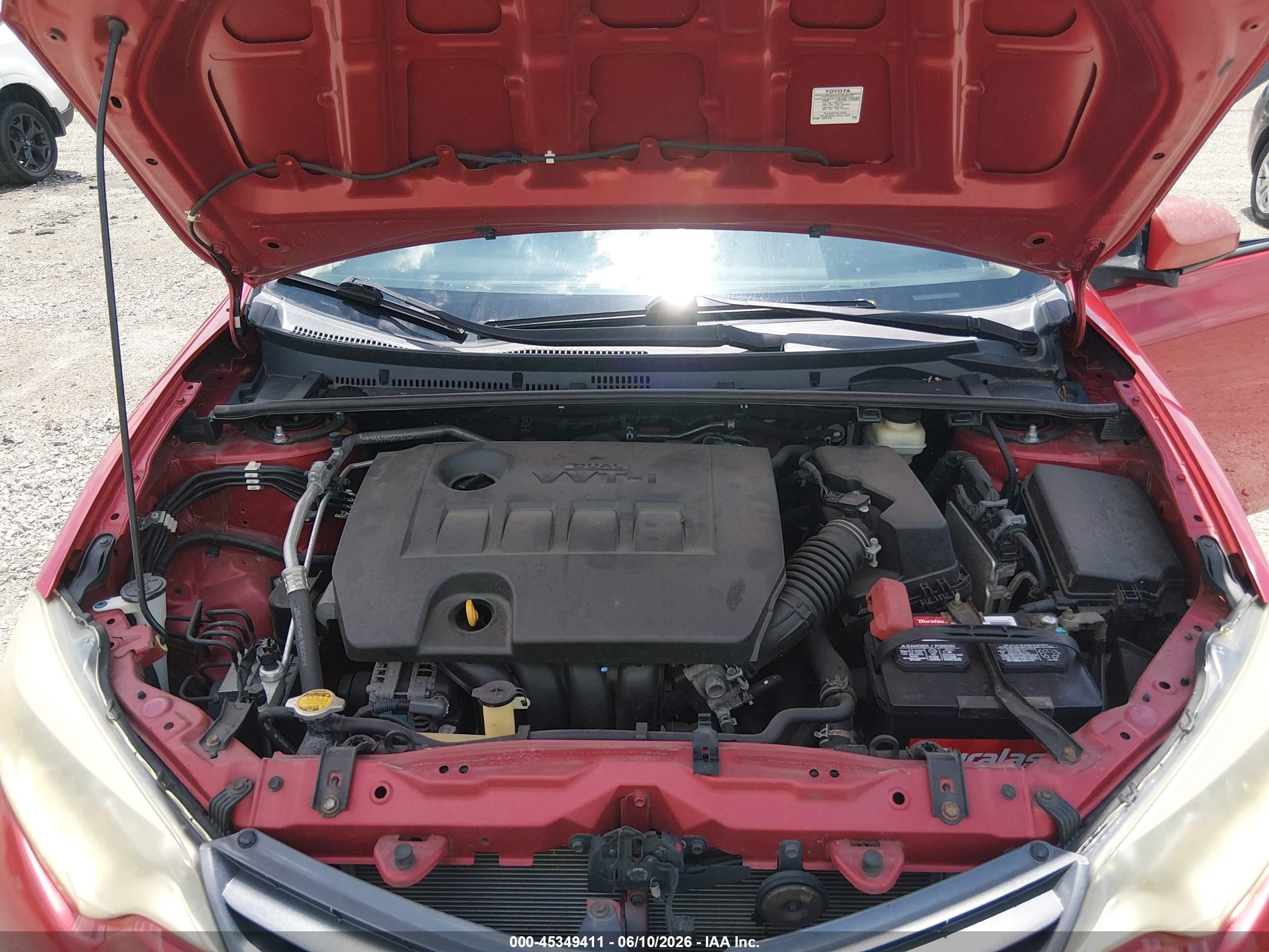 2015 Toyota Corolla Le Red vin: 2T1BURHE1FC281984
