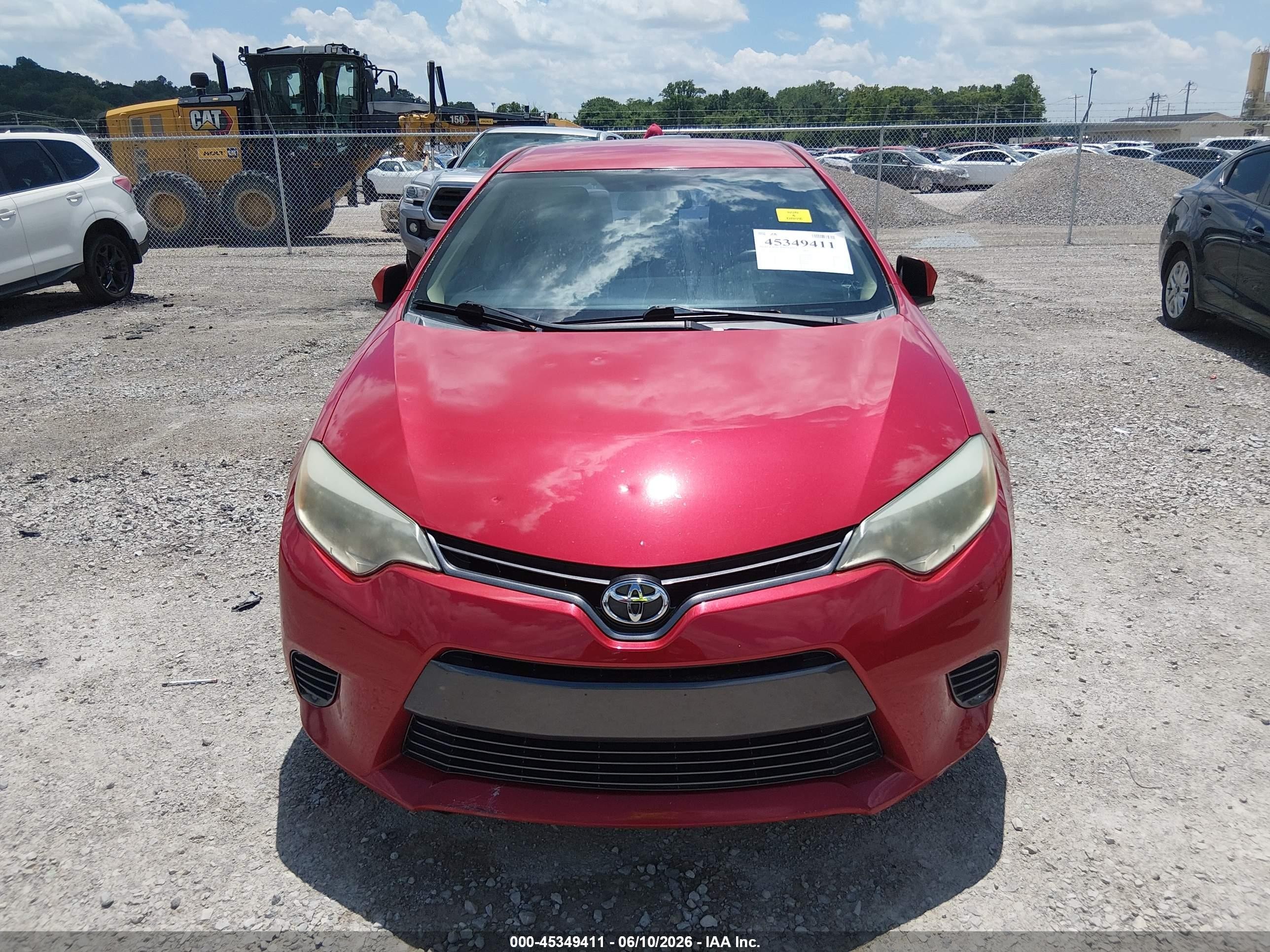 2015 Toyota Corolla Le Red vin: 2T1BURHE1FC281984