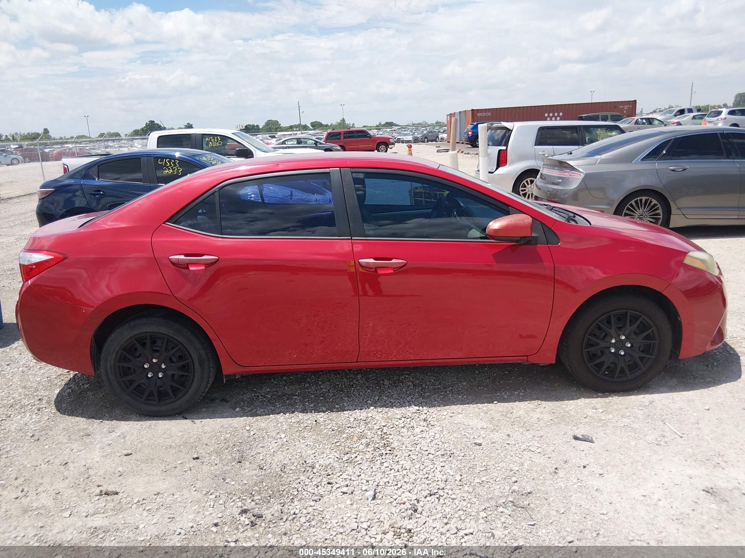 2015 Toyota Corolla Le Red vin: 2T1BURHE1FC281984