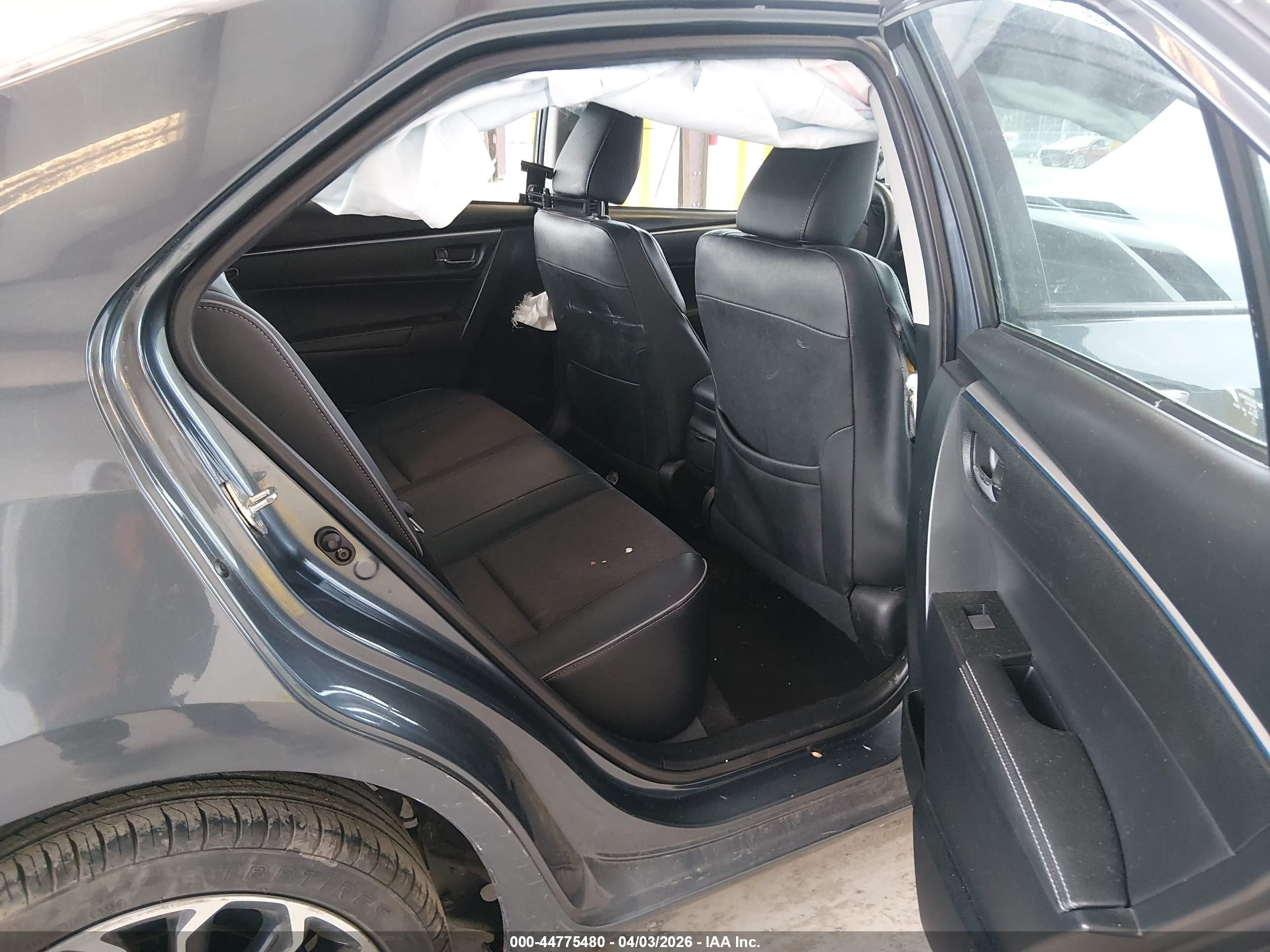 2015 Toyota Corolla S Plus Dark Blue vin: 2T1BURHE1FC293150