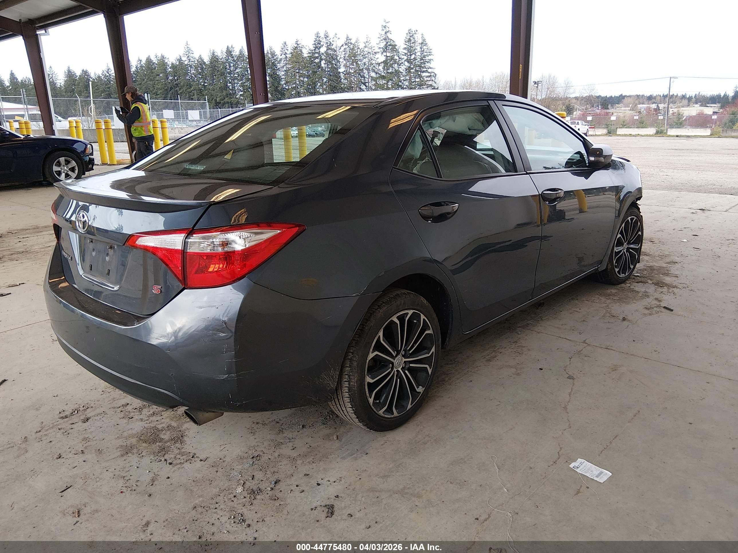 2015 Toyota Corolla S Plus Dark Blue vin: 2T1BURHE1FC293150