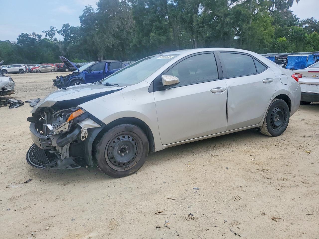 2015 Toyota Corolla Le Silver vin: 2T1BURHE1FC302705
