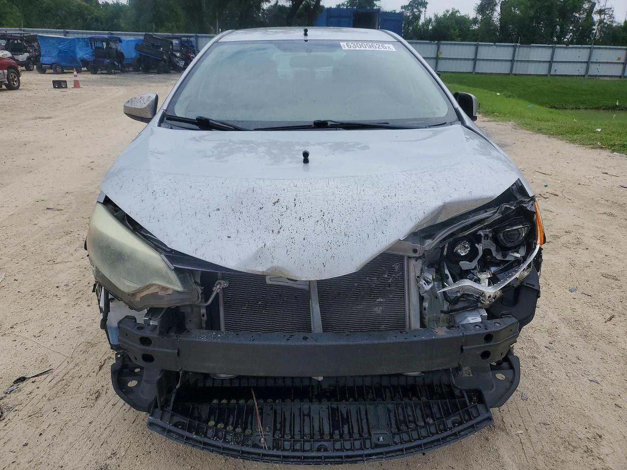 2015 Toyota Corolla Le Silver vin: 2T1BURHE1FC302705