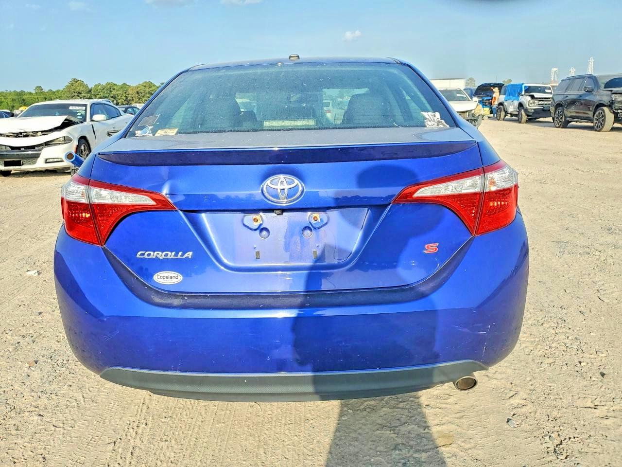 2015 Toyota Corolla S Plus Blue vin: 2T1BURHE1FC311520