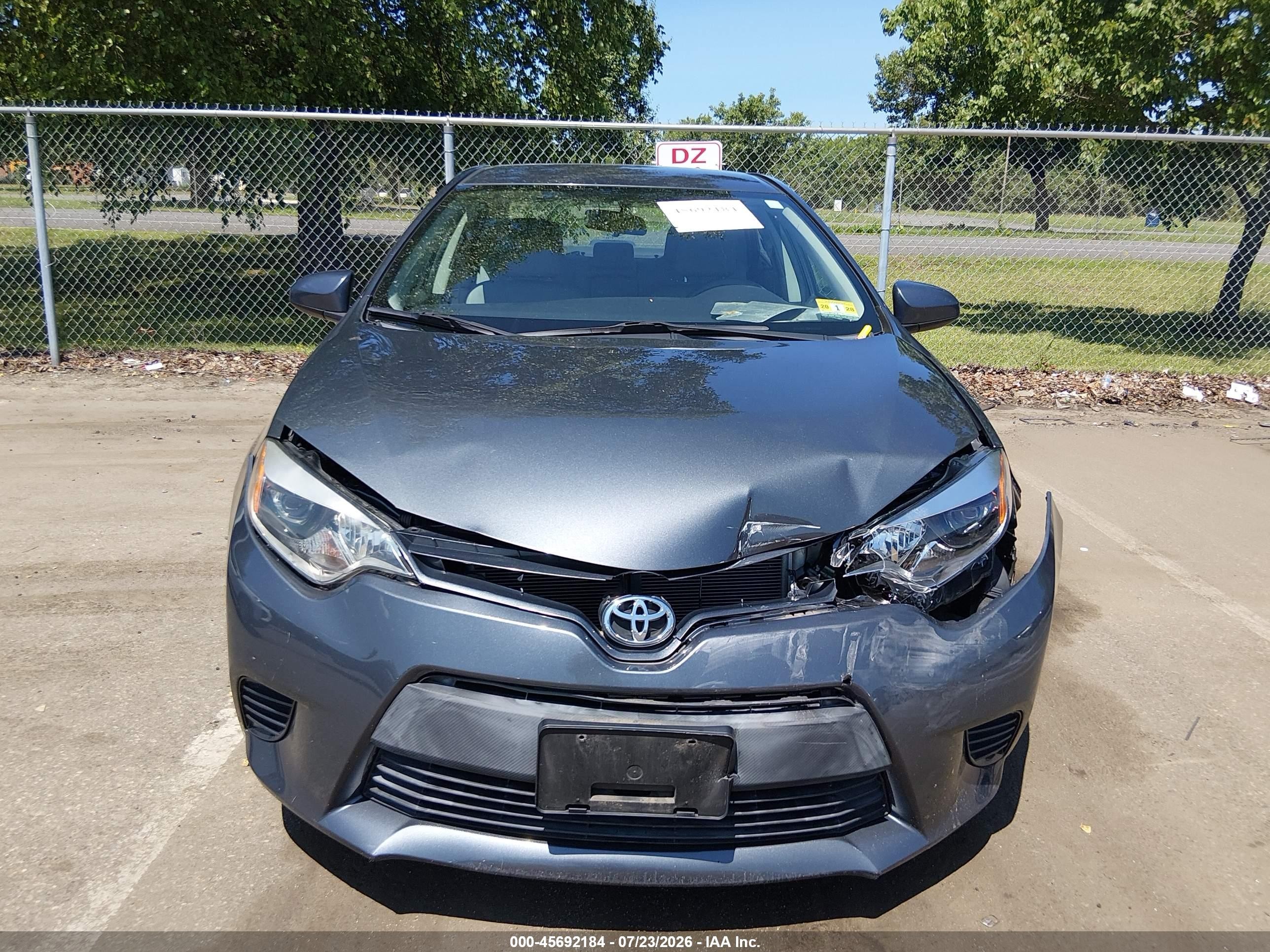 2015 Toyota Corolla Le Gray vin: 2T1BURHE1FC316538