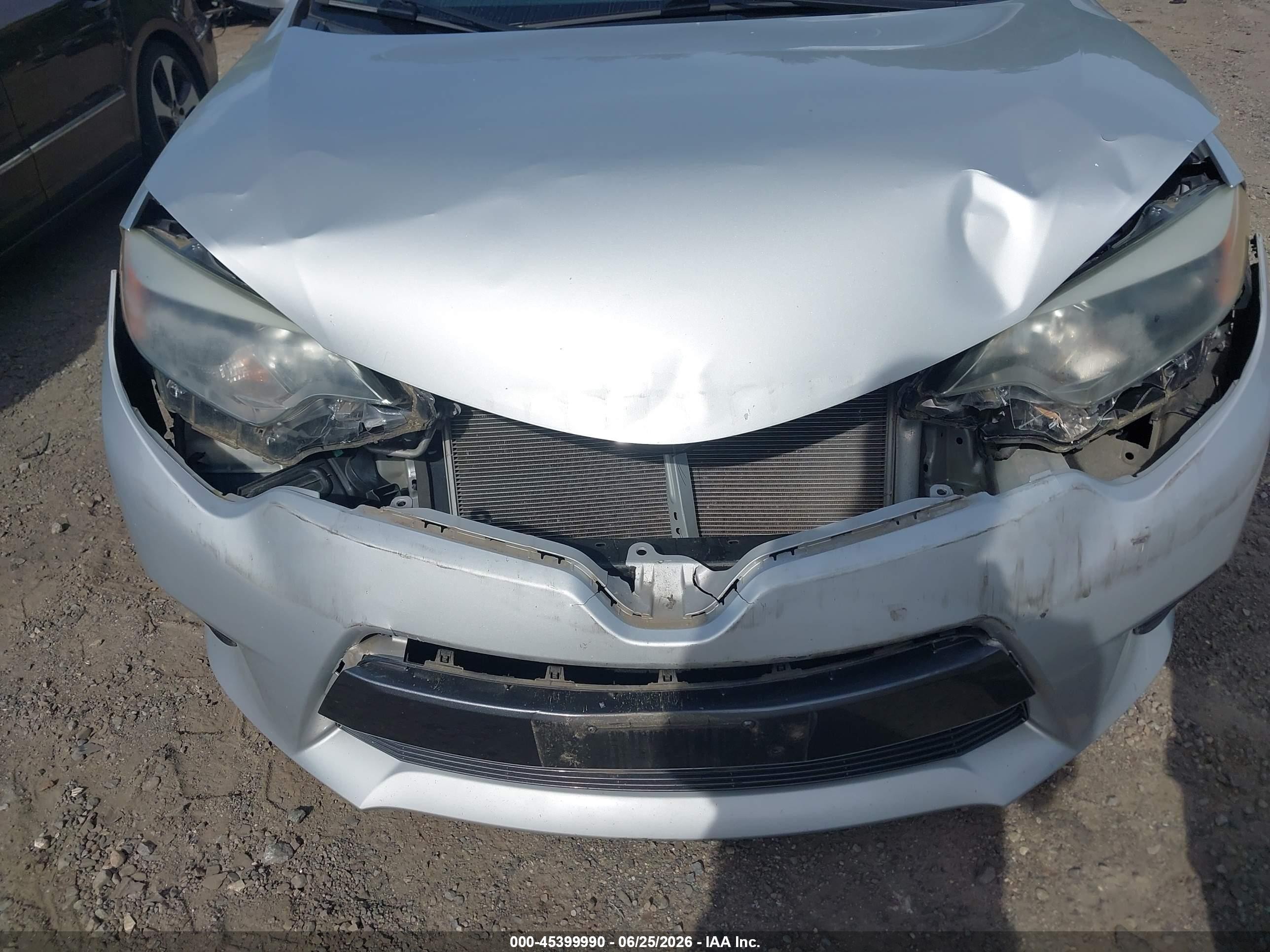 2015 Toyota Corolla Le Silver vin: 2T1BURHE1FC317916