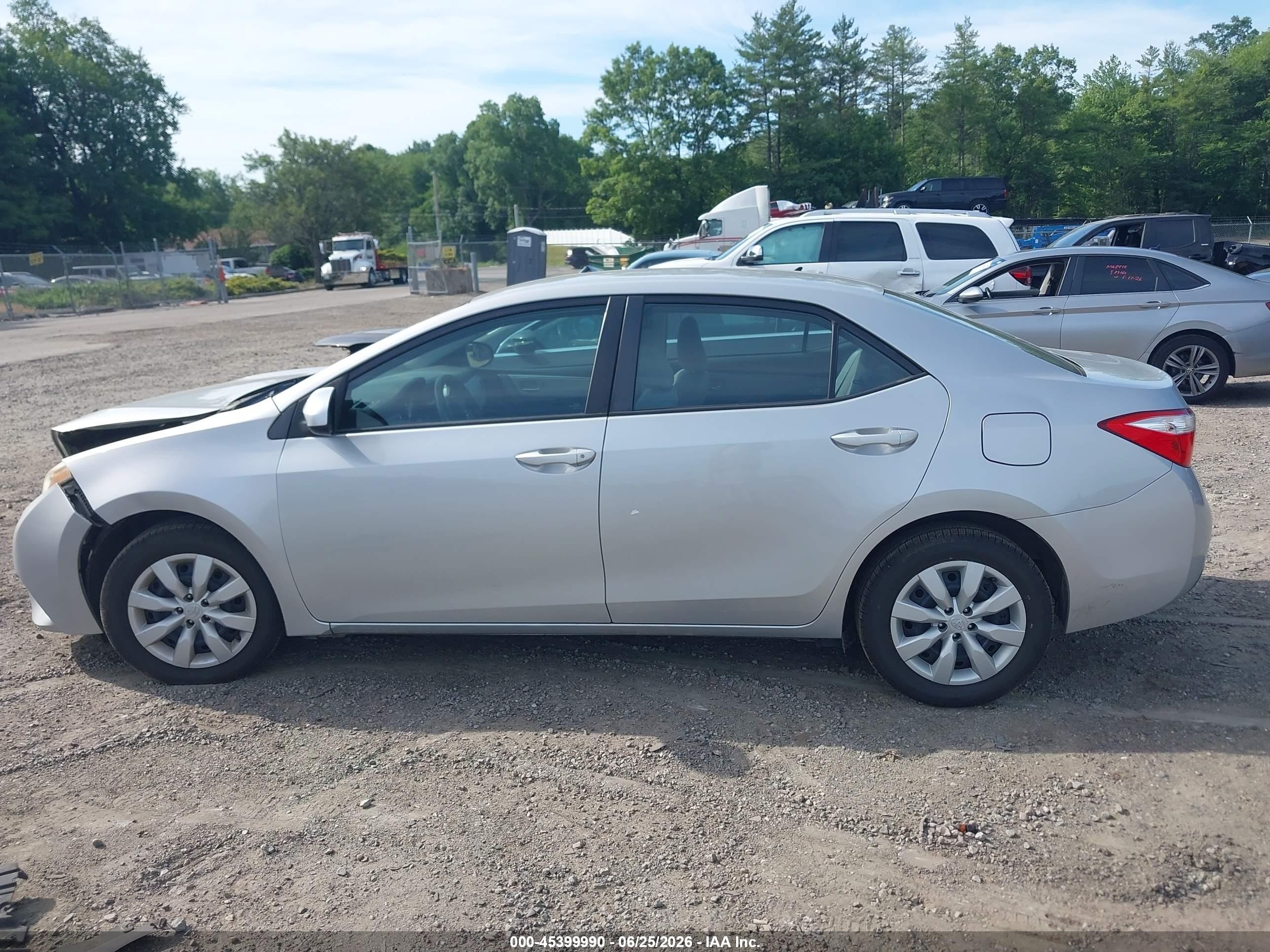 2015 Toyota Corolla Le Silver vin: 2T1BURHE1FC317916