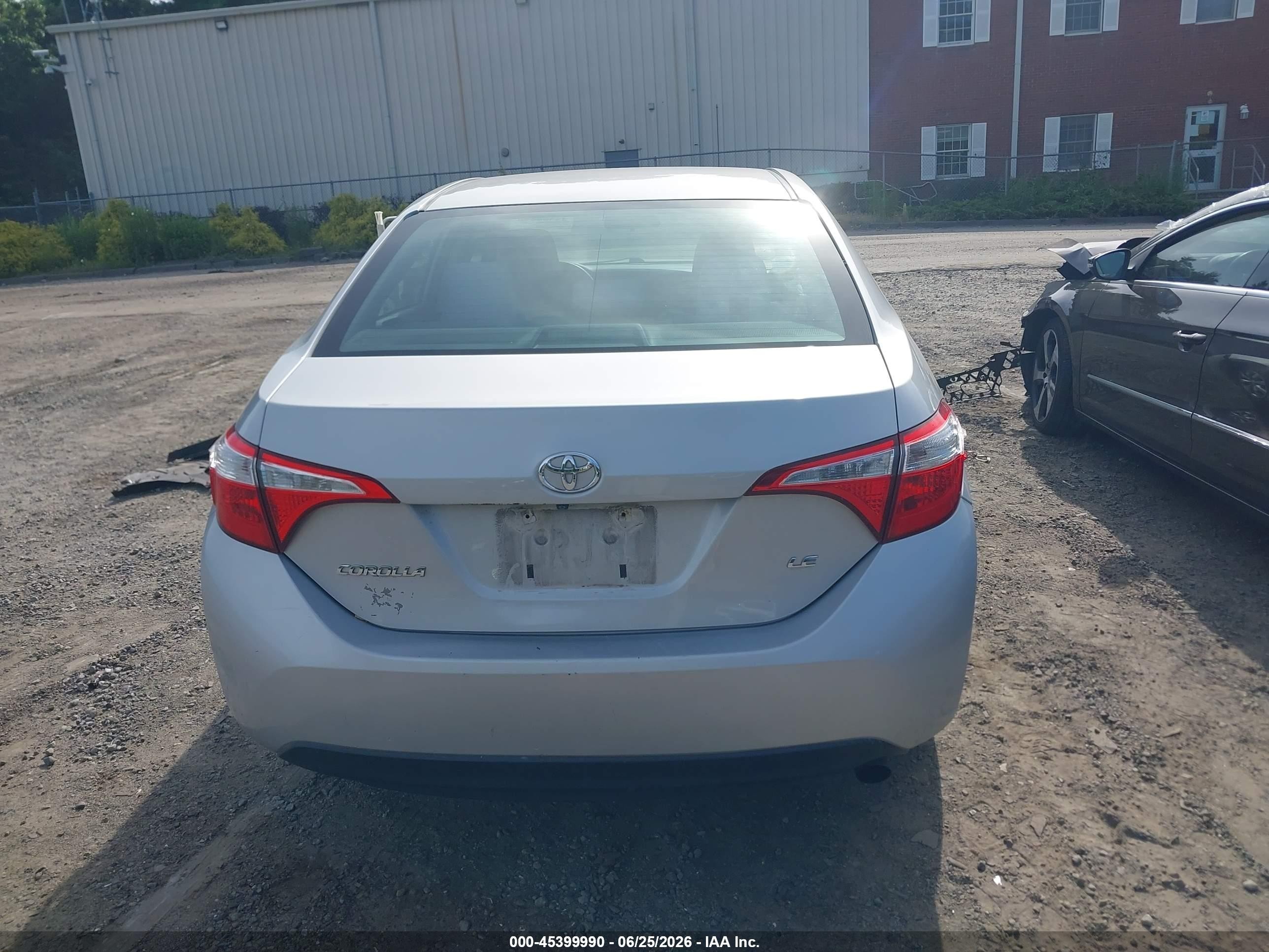 2015 Toyota Corolla Le Silver vin: 2T1BURHE1FC317916