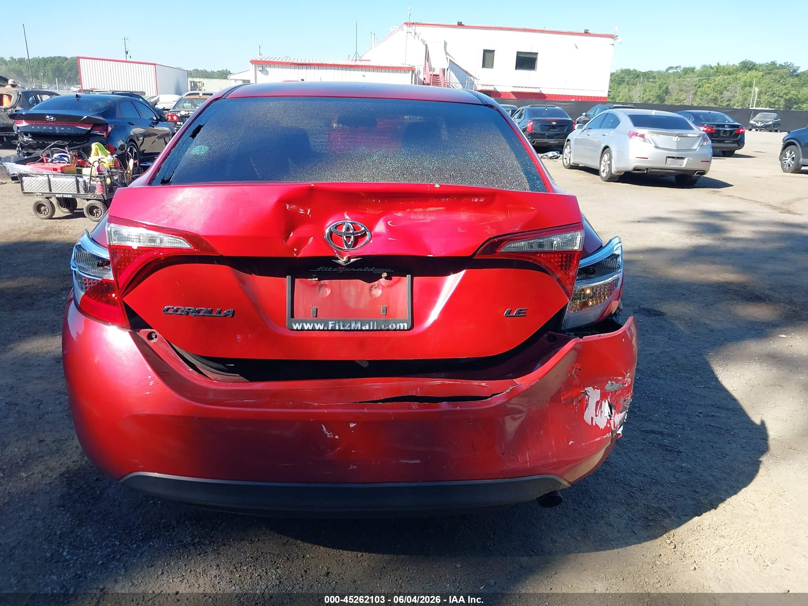 2015 Toyota Corolla Le Red vin: 2T1BURHE1FC323859