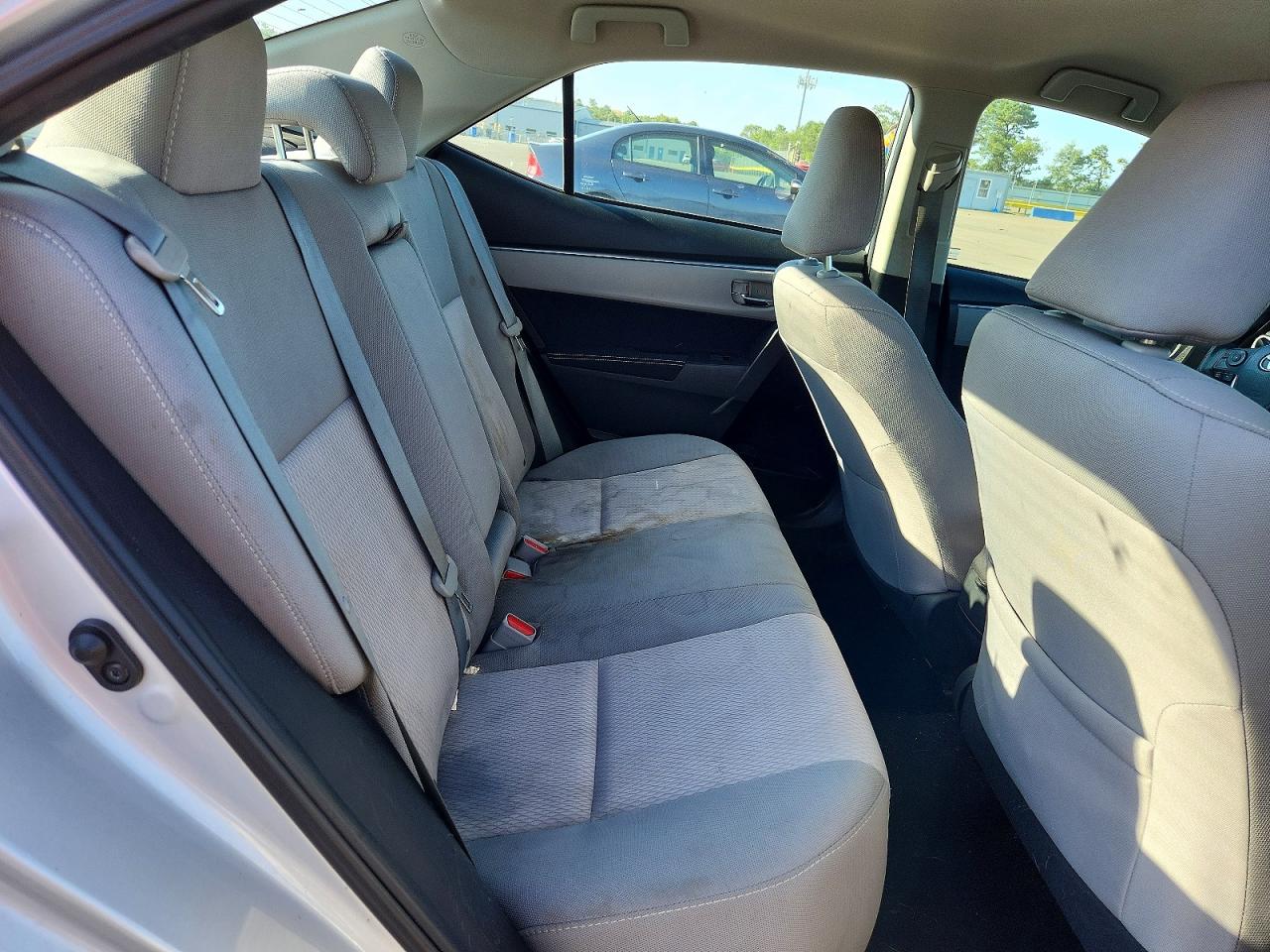 2015 Toyota Corolla Le Gray vin: 2T1BURHE1FC331525