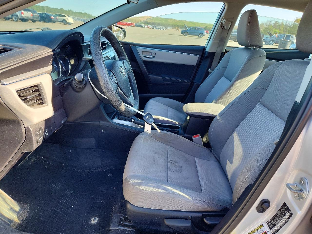 2015 Toyota Corolla Le Gray vin: 2T1BURHE1FC331525