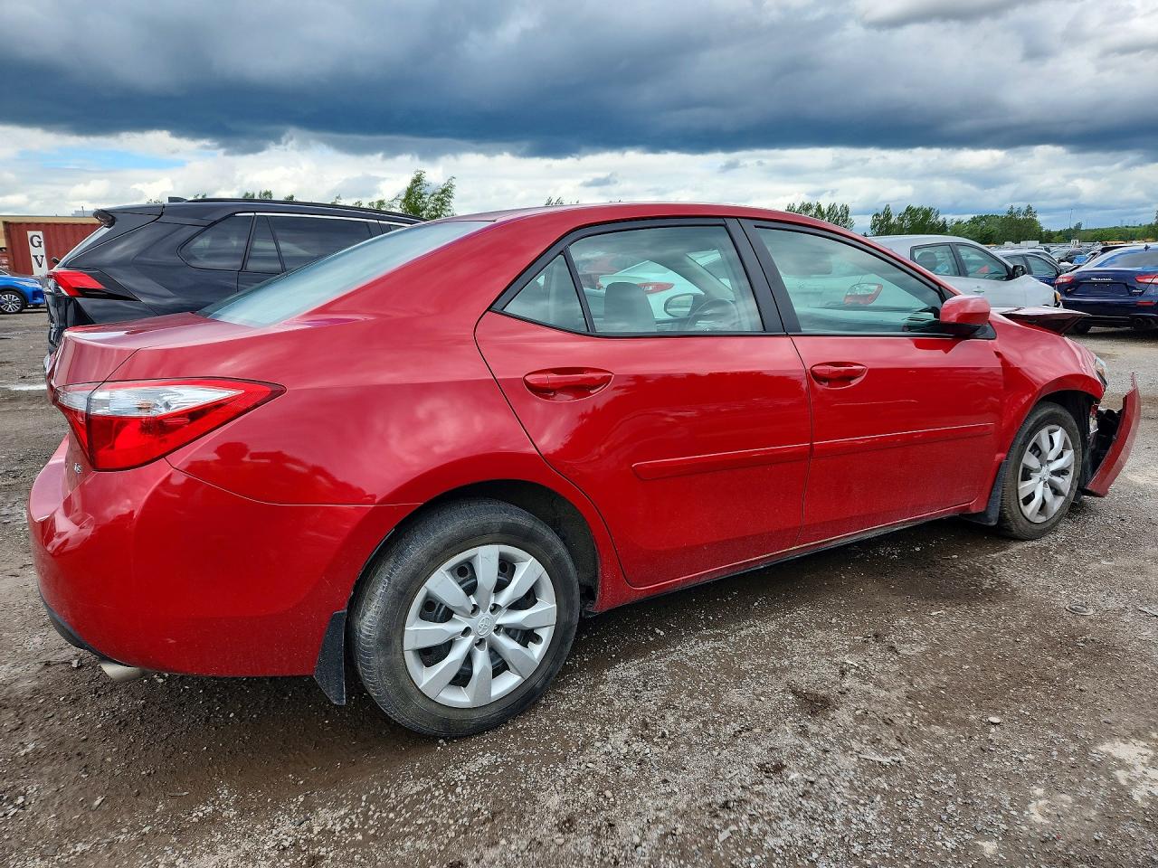 2015 Toyota Corolla L Red vin: 2T1BURHE1FC336952