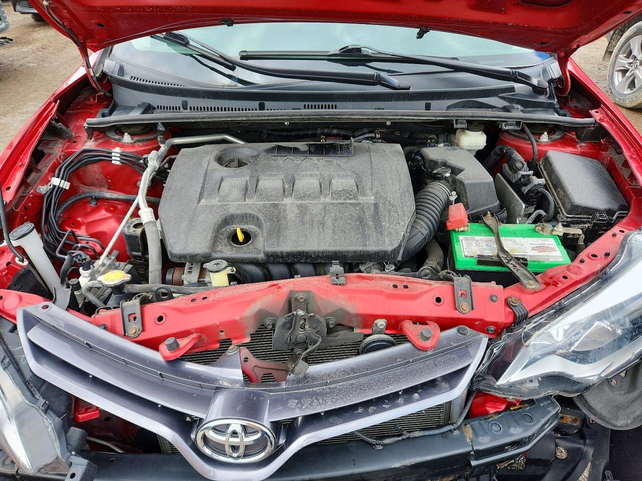 2015 Toyota Corolla L Red vin: 2T1BURHE1FC336952