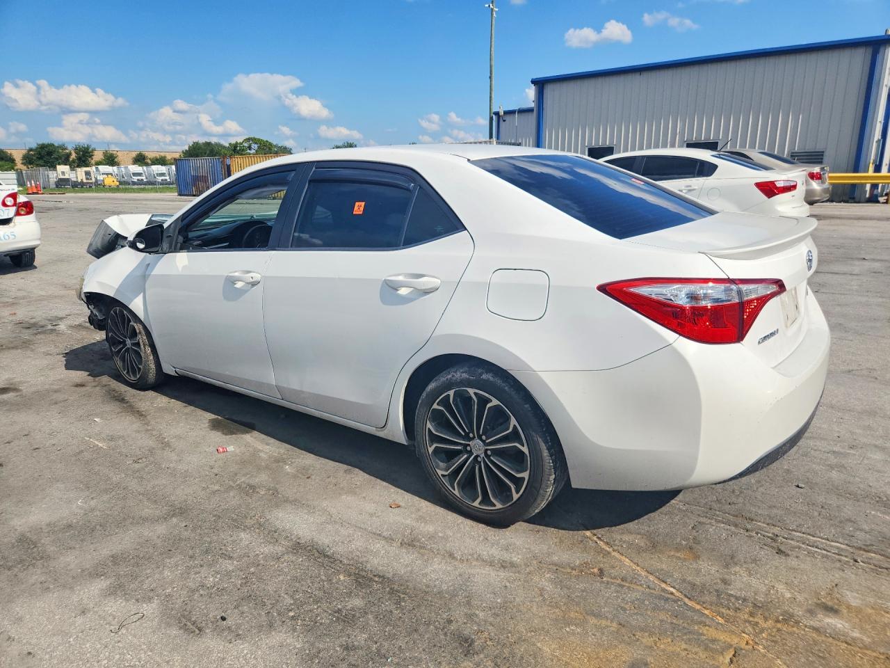 2015 Toyota Corolla S Plus White vin: 2T1BURHE1FC337602