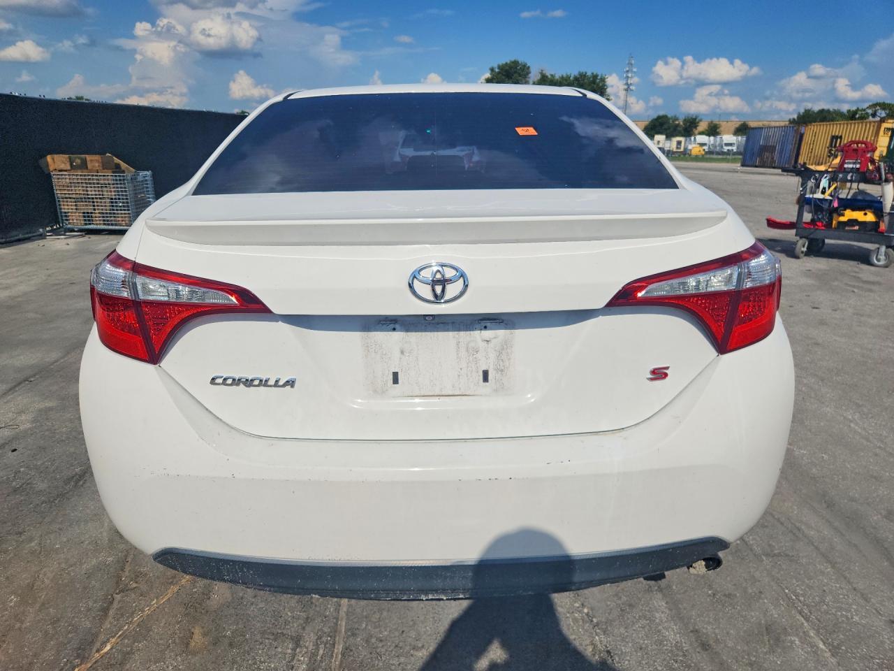 2015 Toyota Corolla S Plus White vin: 2T1BURHE1FC337602