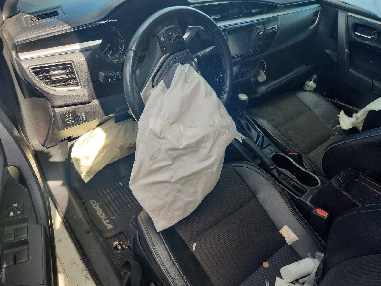 2015 Toyota Corolla S Plus White vin: 2T1BURHE1FC337602