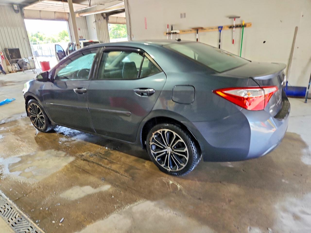 2015 Toyota Corolla S Plus Gray vin: 2T1BURHE1FC339060