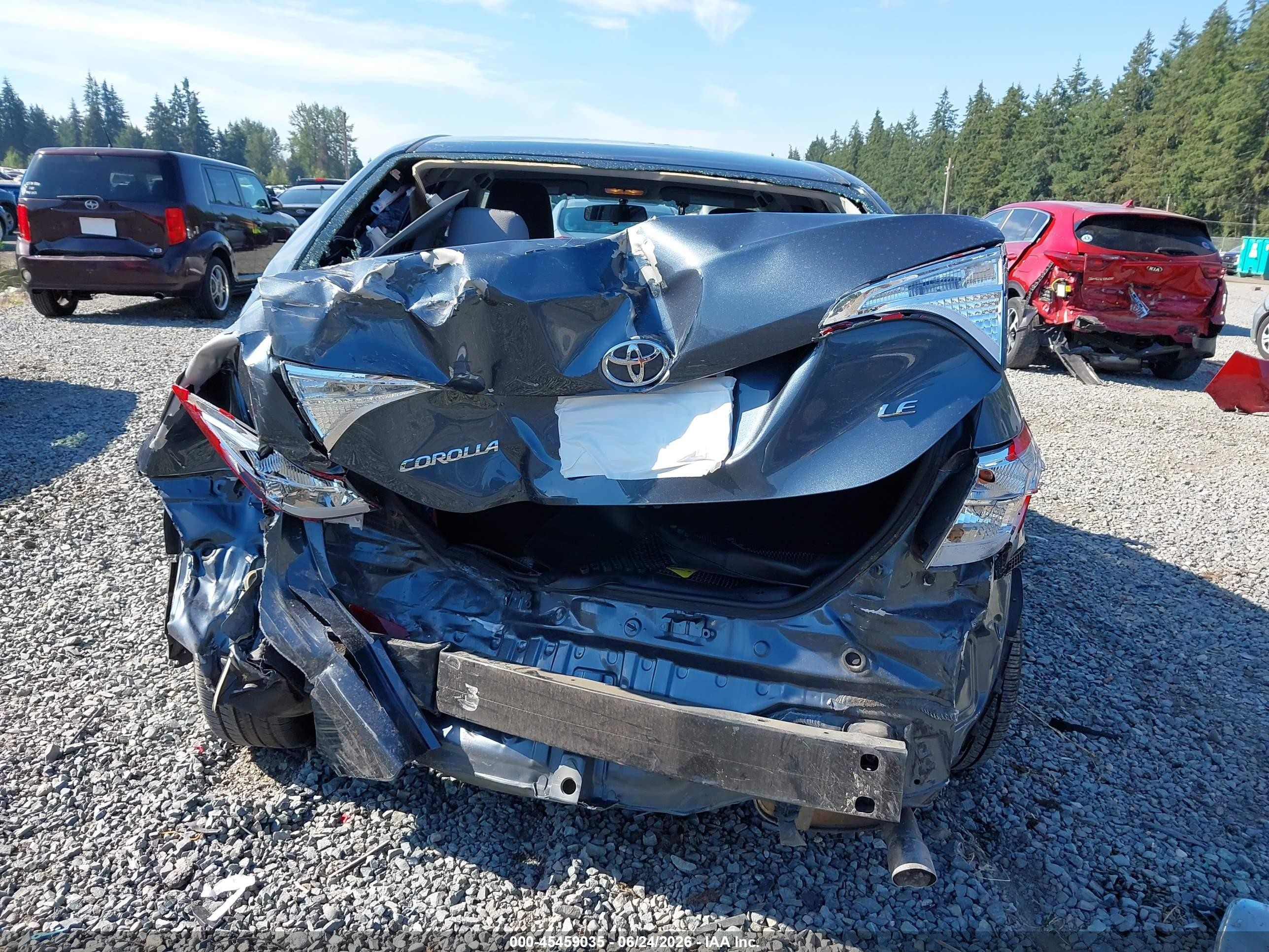 2015 Toyota Corolla Le Plus Blue vin: 2T1BURHE1FC348468