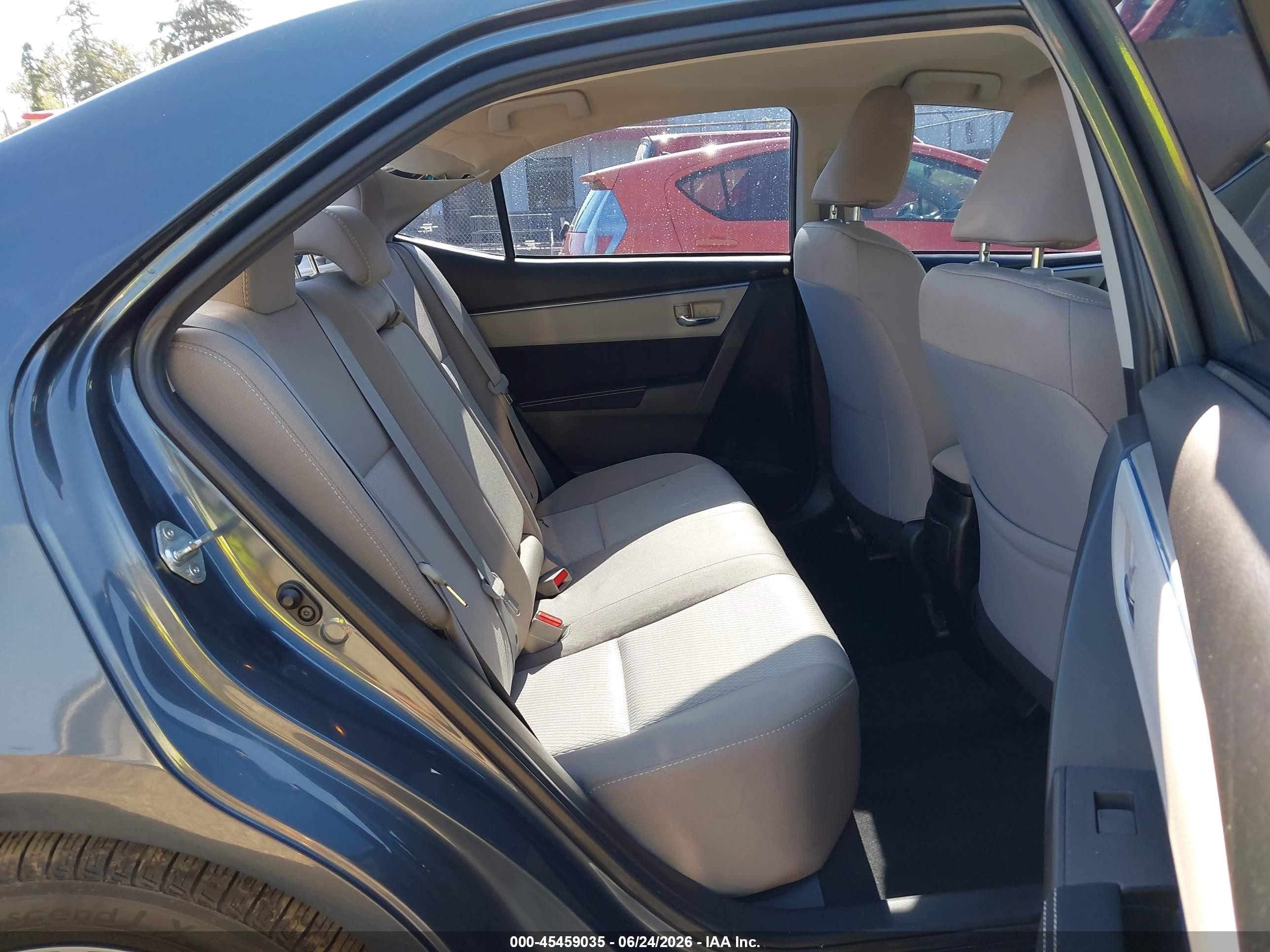 2015 Toyota Corolla Le Plus Blue vin: 2T1BURHE1FC348468