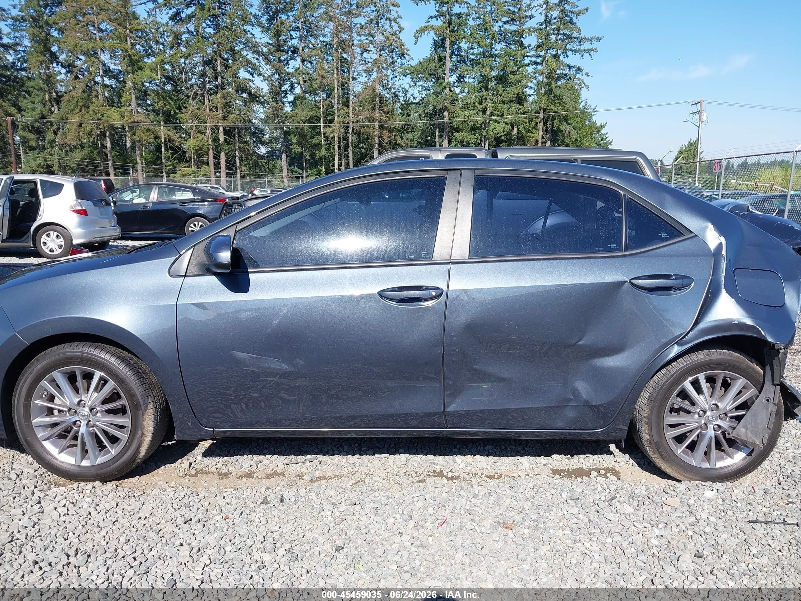 2015 Toyota Corolla Le Plus Blue vin: 2T1BURHE1FC348468